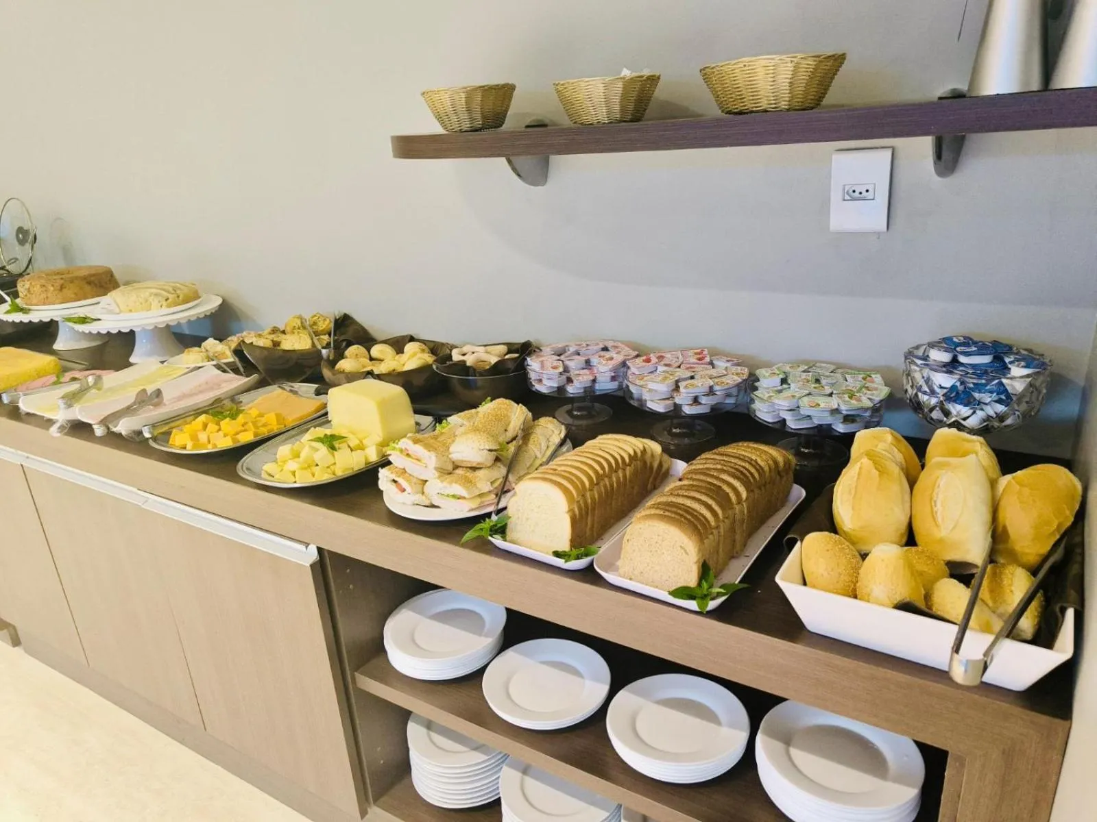 Breakfast in Alfa Plaza Hotel