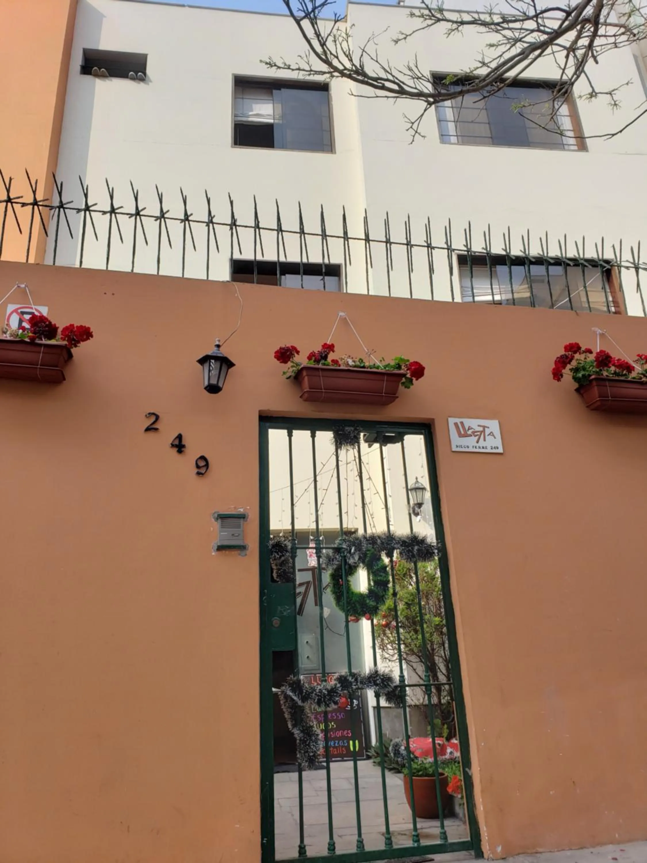 Property building in Llaqta Wasi