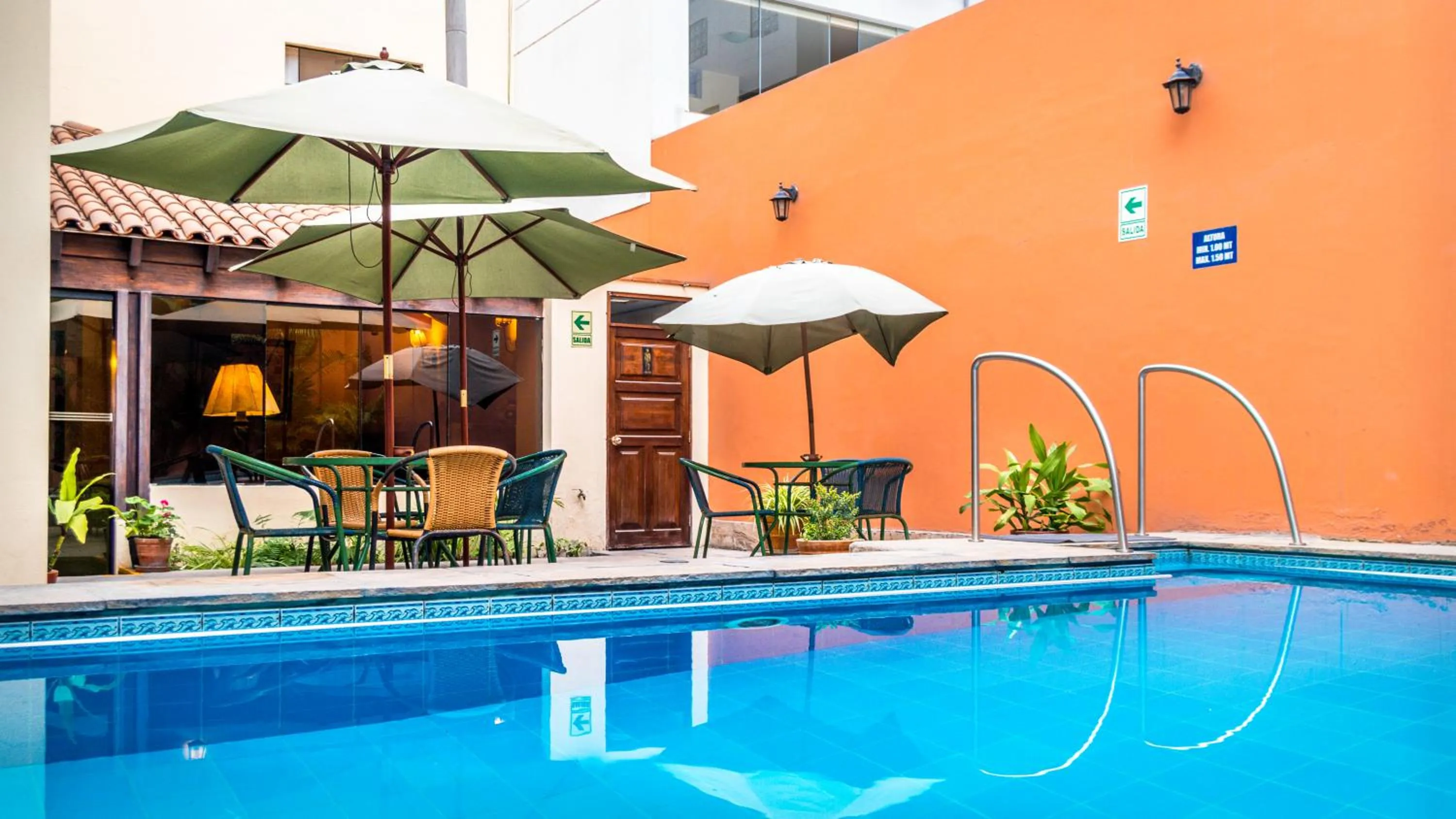 Swimming pool in Llaqta Wasi