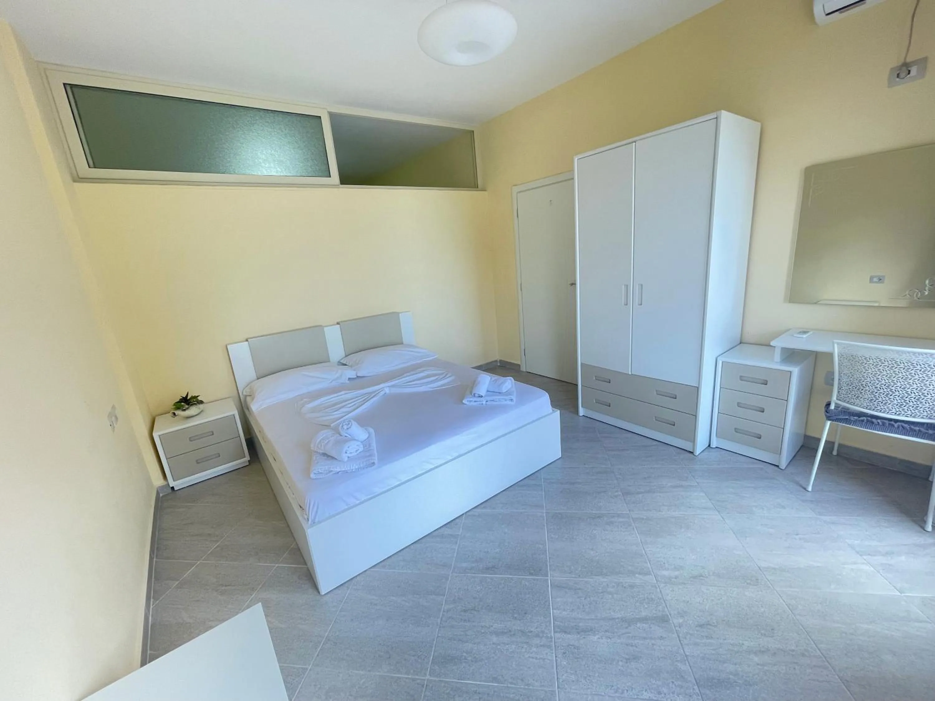 Bed in TOURISTS RESIDENCE