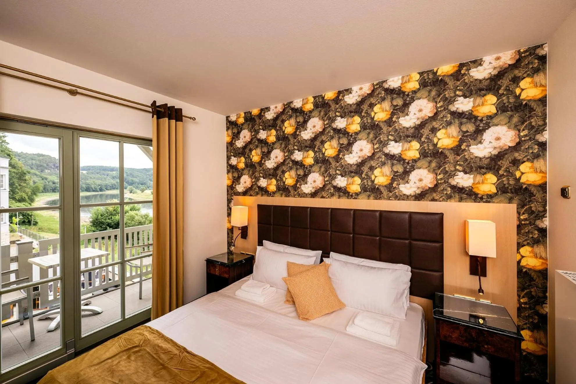 View (from property/room), Bed in Zeitgeist Rathen by STEIGER Hotels