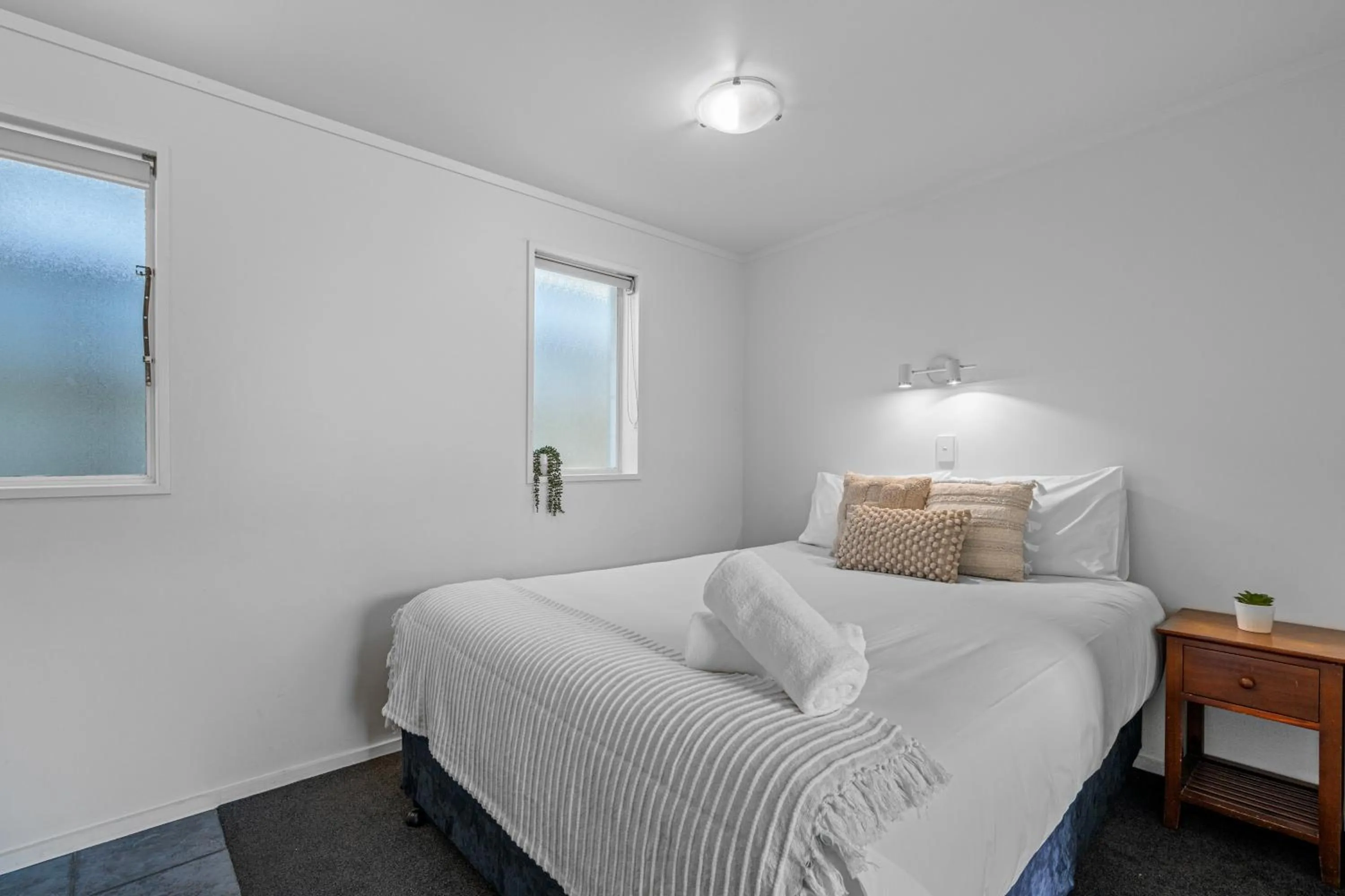 Bed in Tasman Holiday Parks Picton