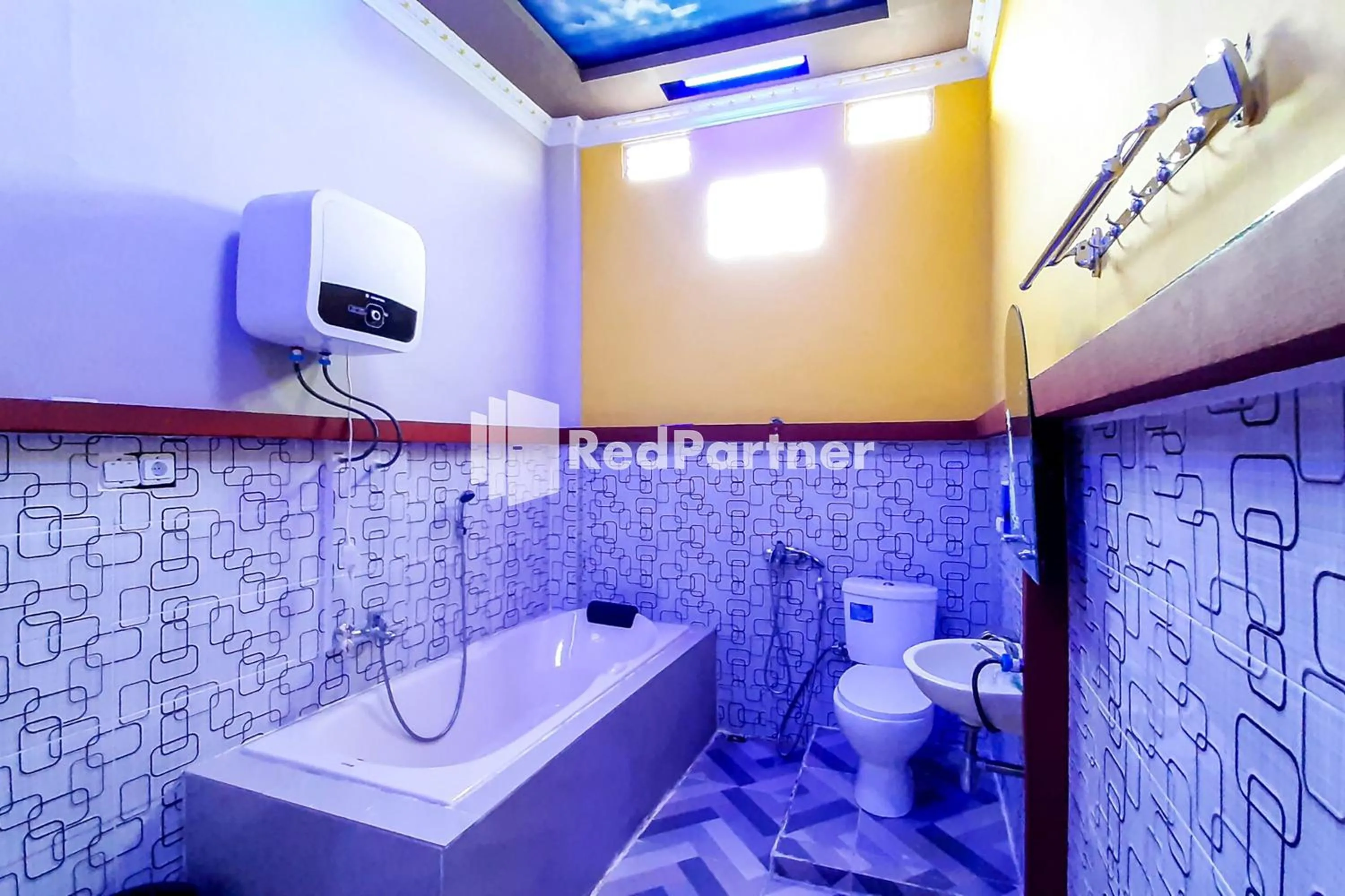 Bathroom in MT Syariah Homestay Kerinci RedPartner