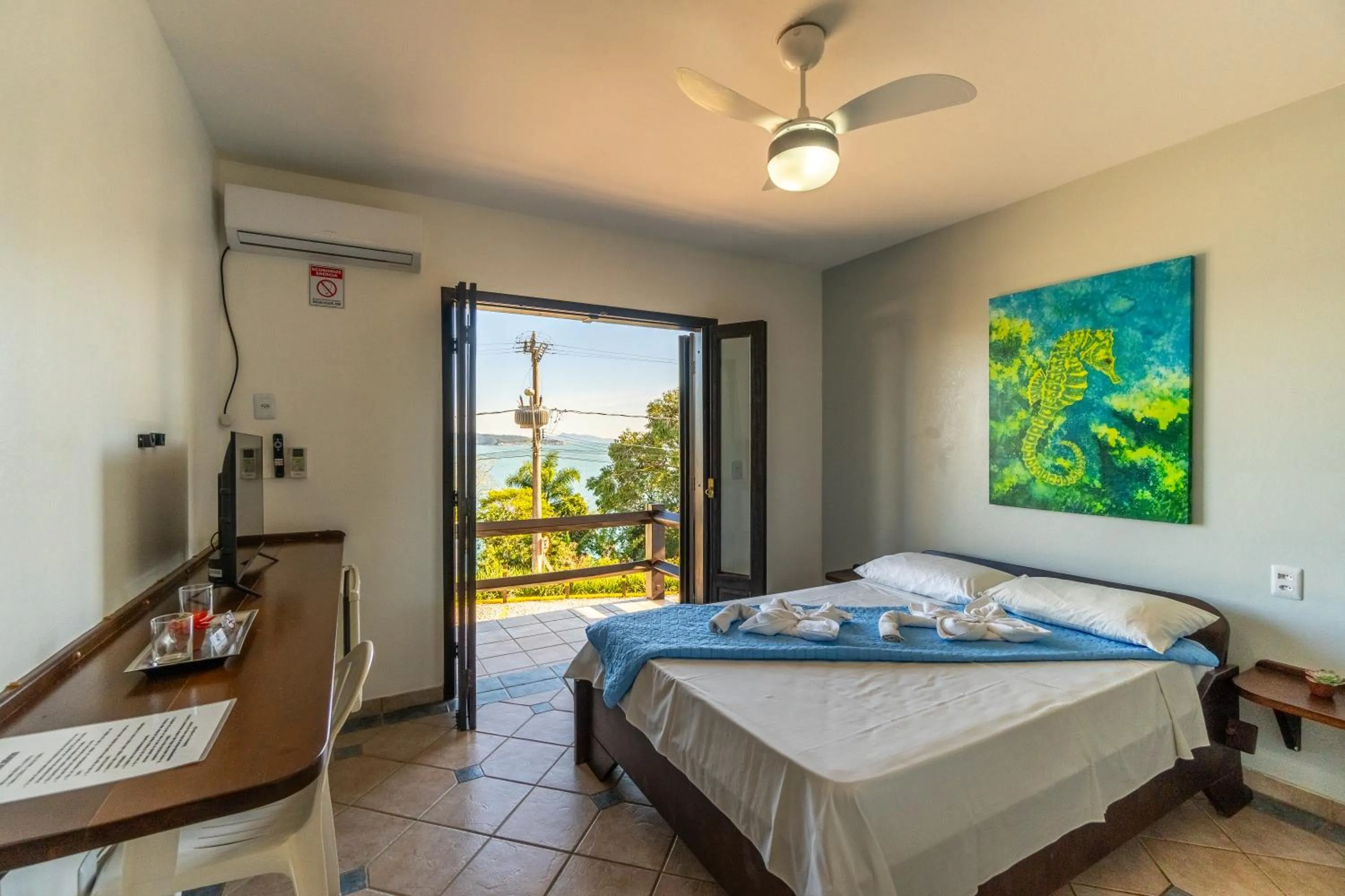 Photo of the whole room, Bed in Pousada Caminho do Mar