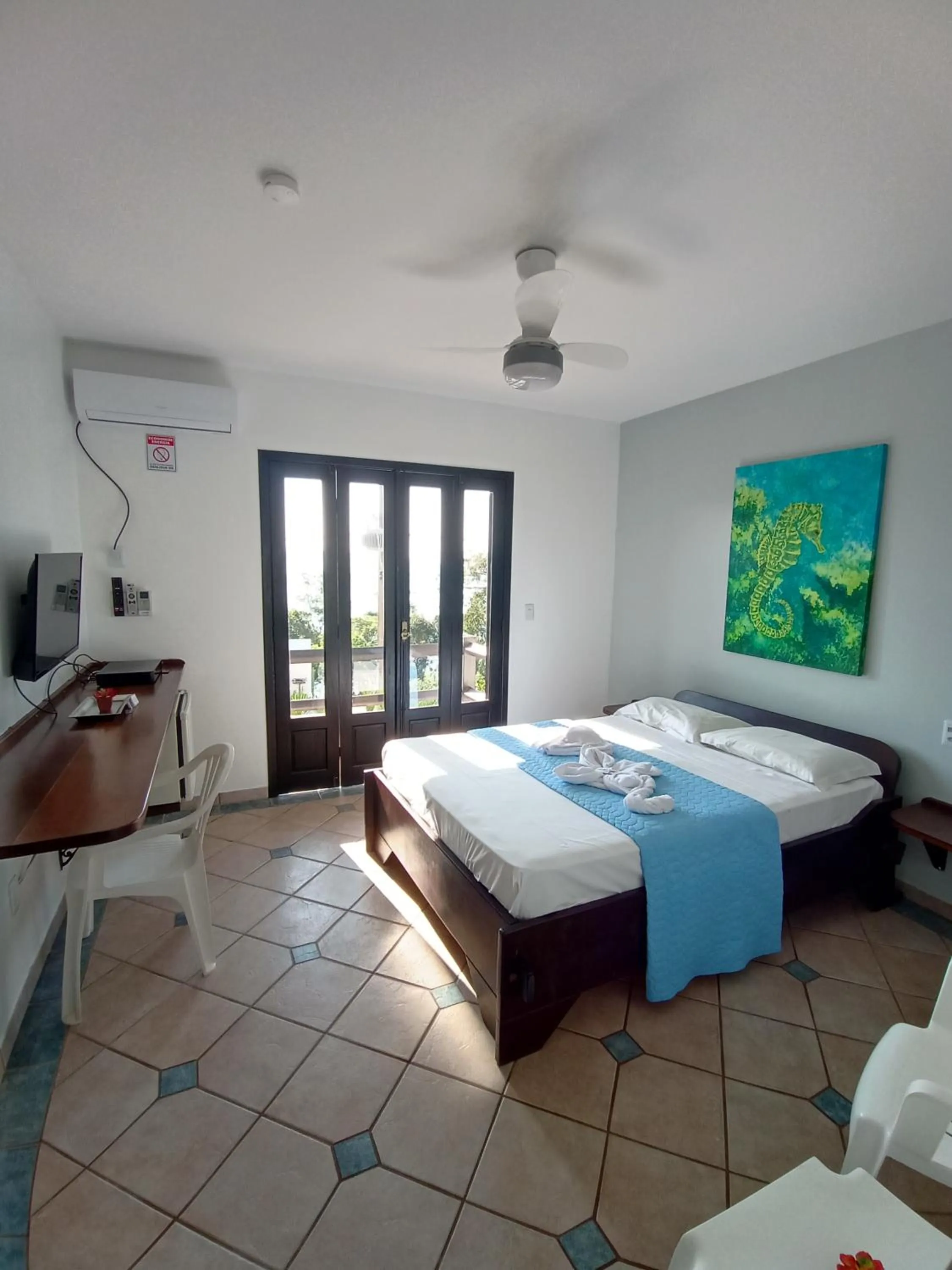 Photo of the whole room, Bed in Pousada Caminho do Mar