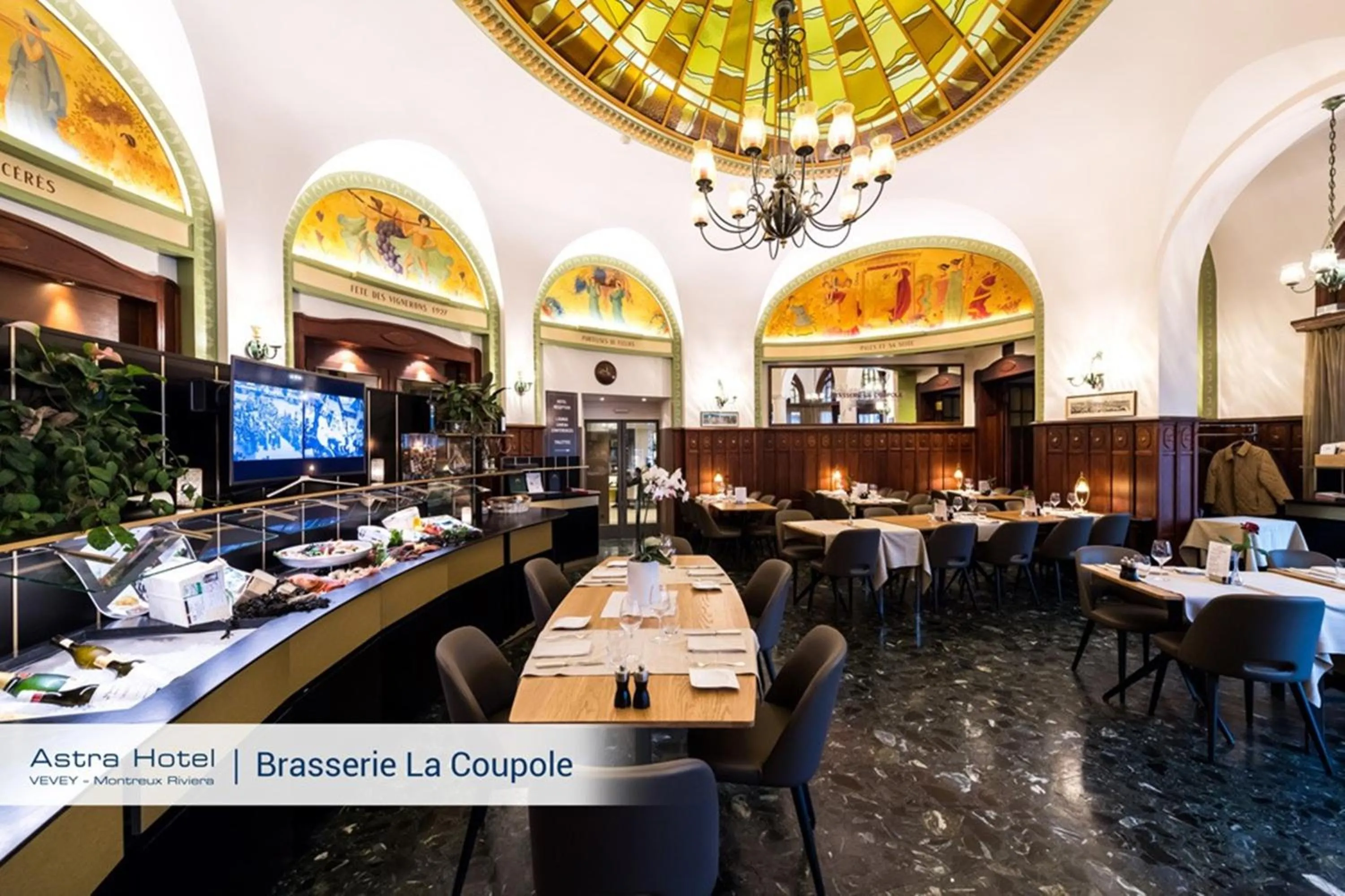 Restaurant/places to eat in Astra Vevey Hotel & Restaurant