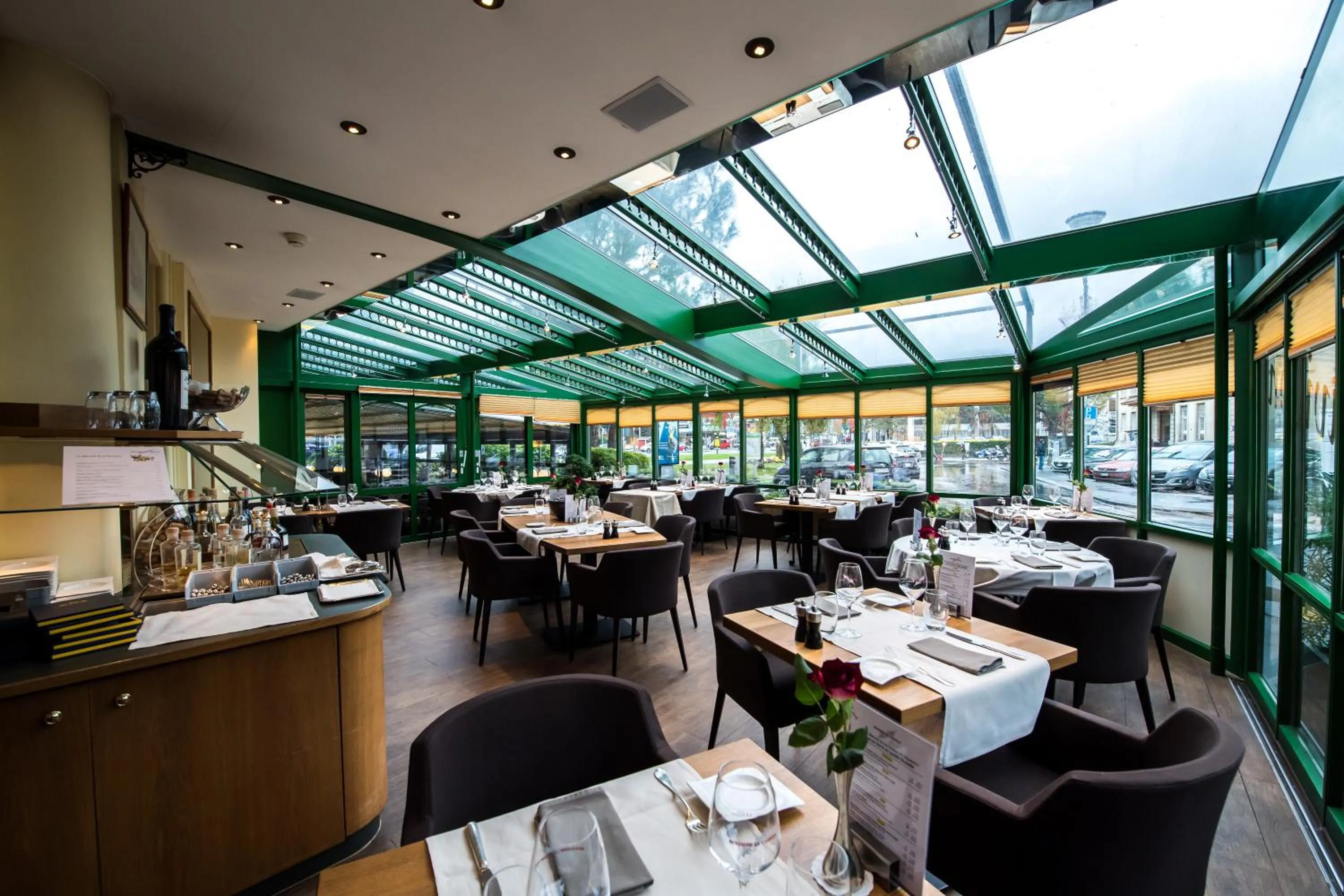 Restaurant/places to eat in Astra Vevey Hotel & Restaurant