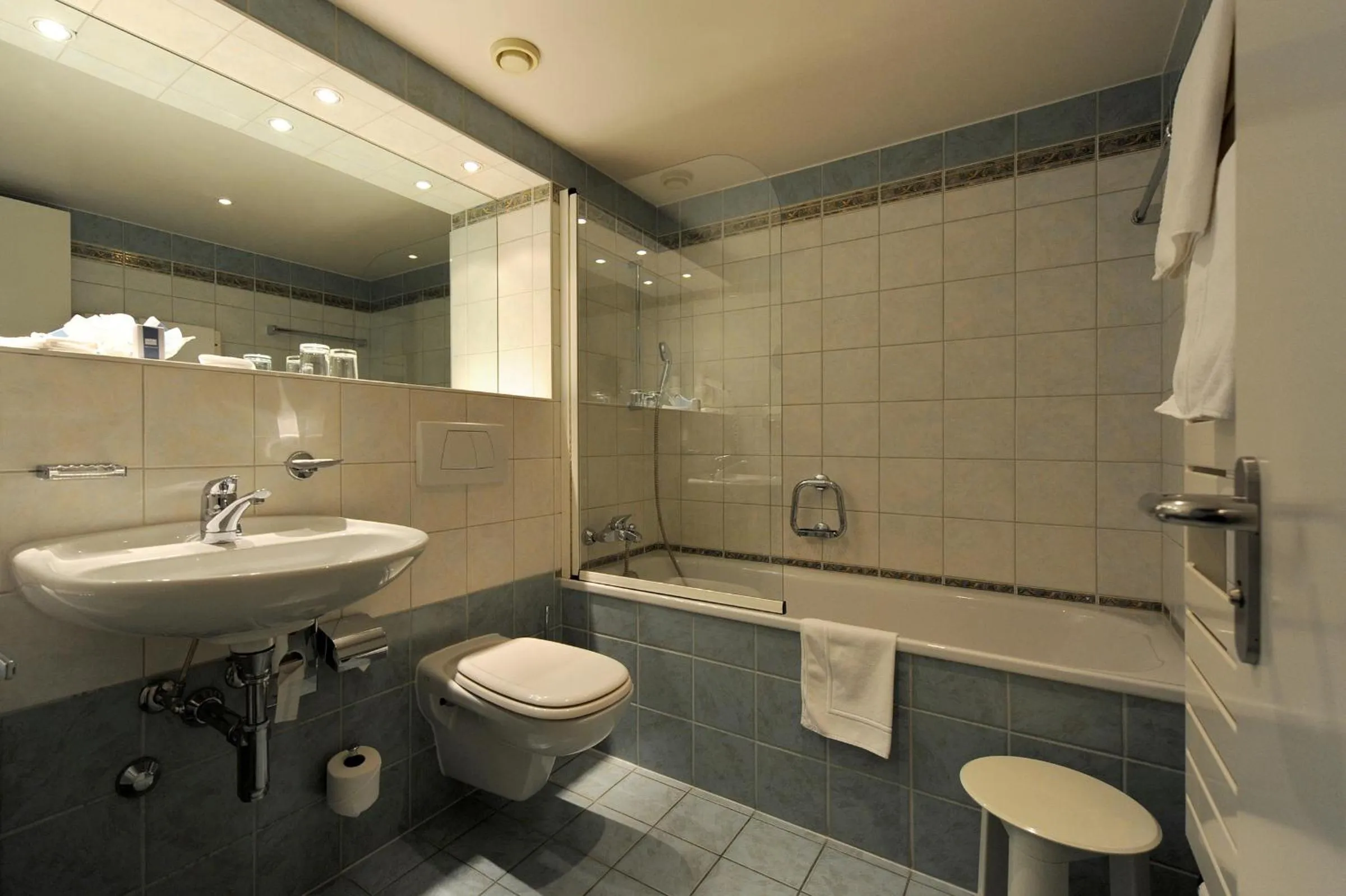 Bathroom in Astra Vevey Hotel & Restaurant