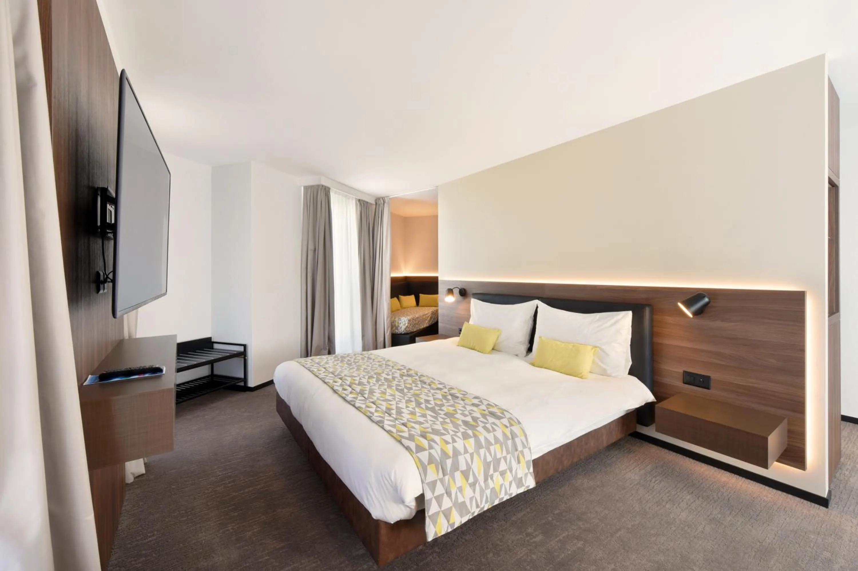 Bedroom, Bed in Astra Vevey Hotel & Restaurant