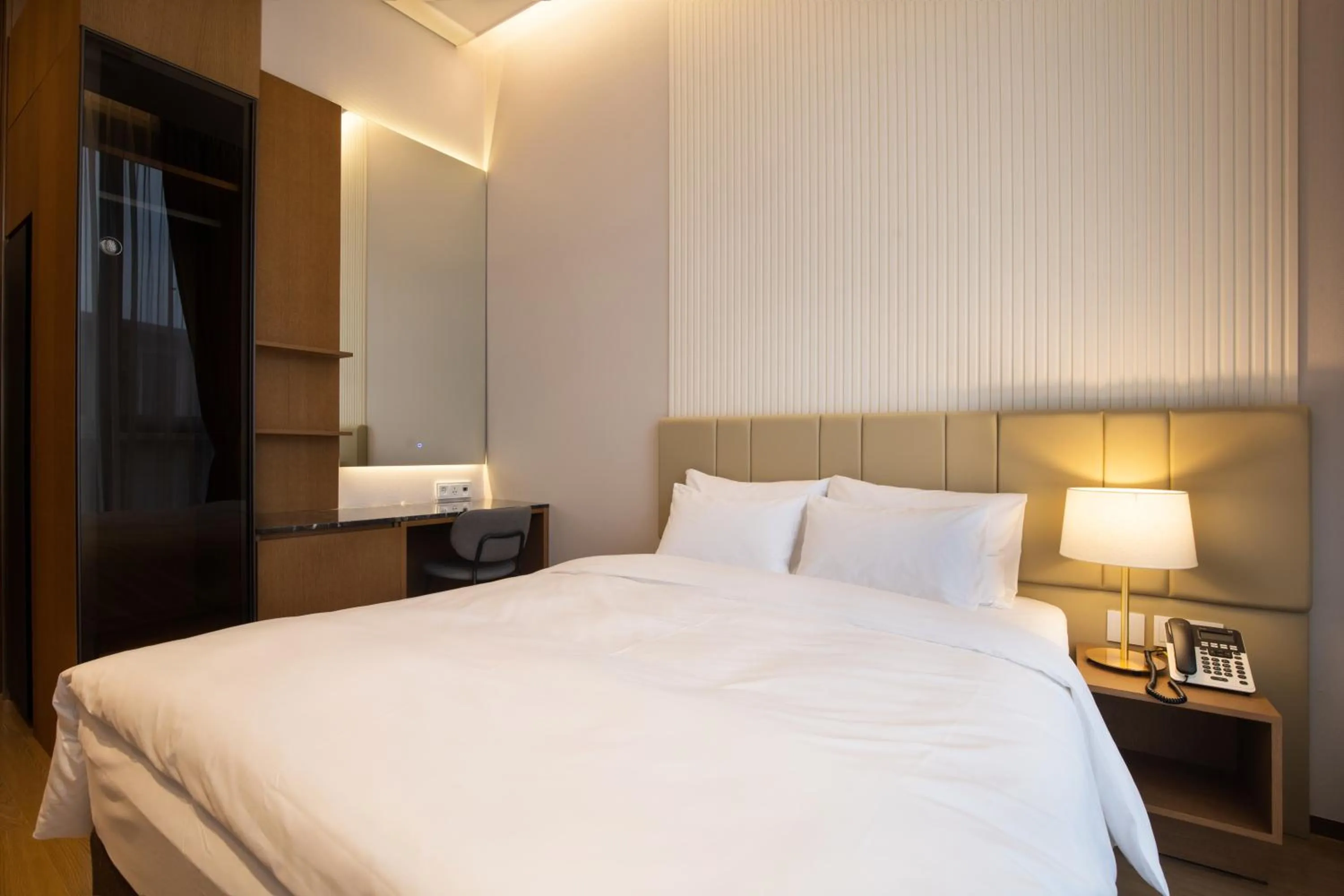 Bed in Jeonju Tourist Hotel kkotsim