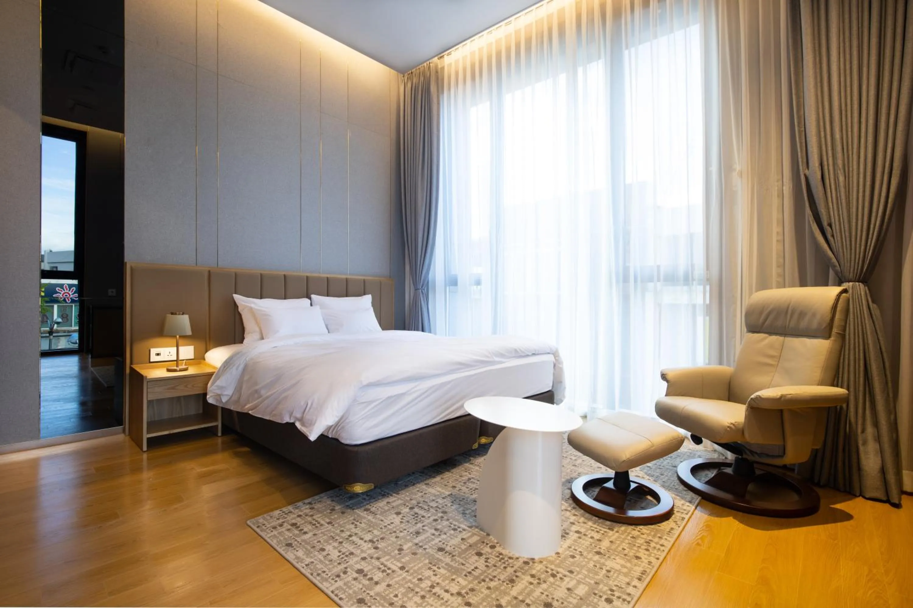 Bedroom, Bed in Jeonju Tourist Hotel kkotsim