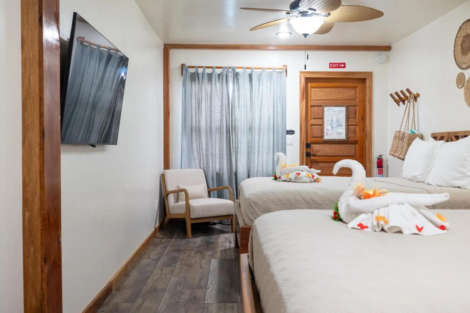 Bed in Ocean Tide Beach Resort