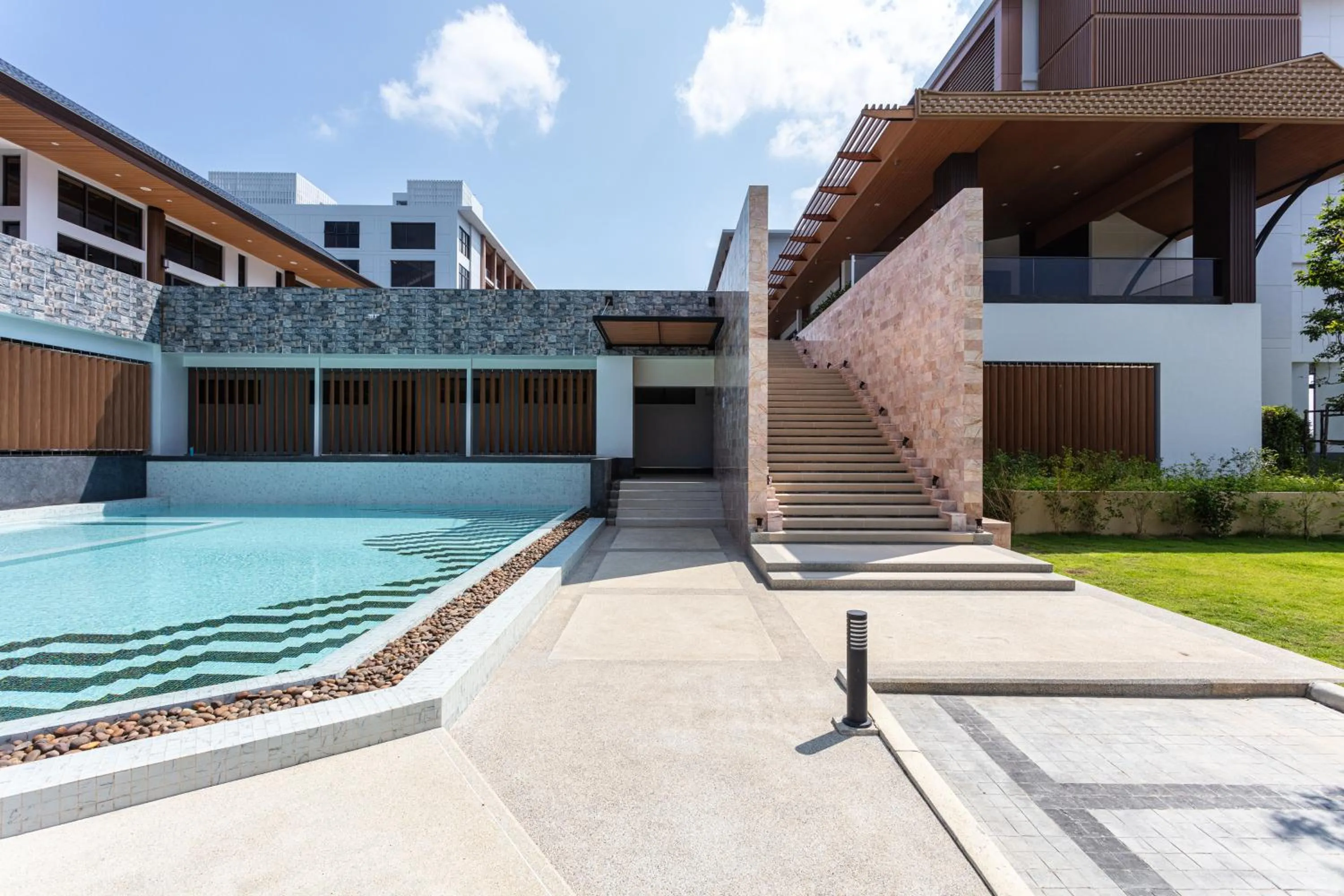 Swimming pool in Laguna Grand Hotel & Spa Songkhla