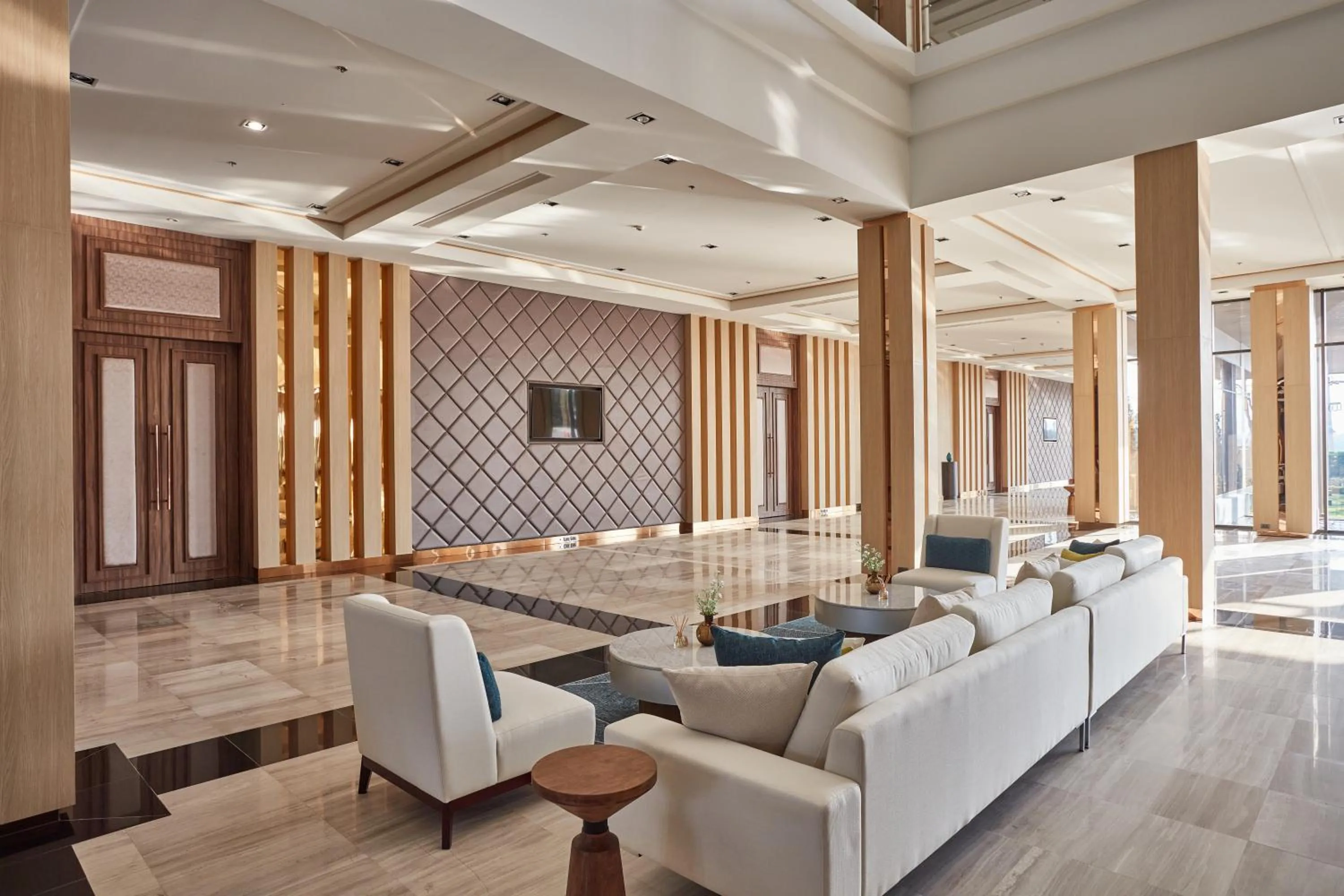 Lobby or reception in Laguna Grand Hotel & Spa Songkhla
