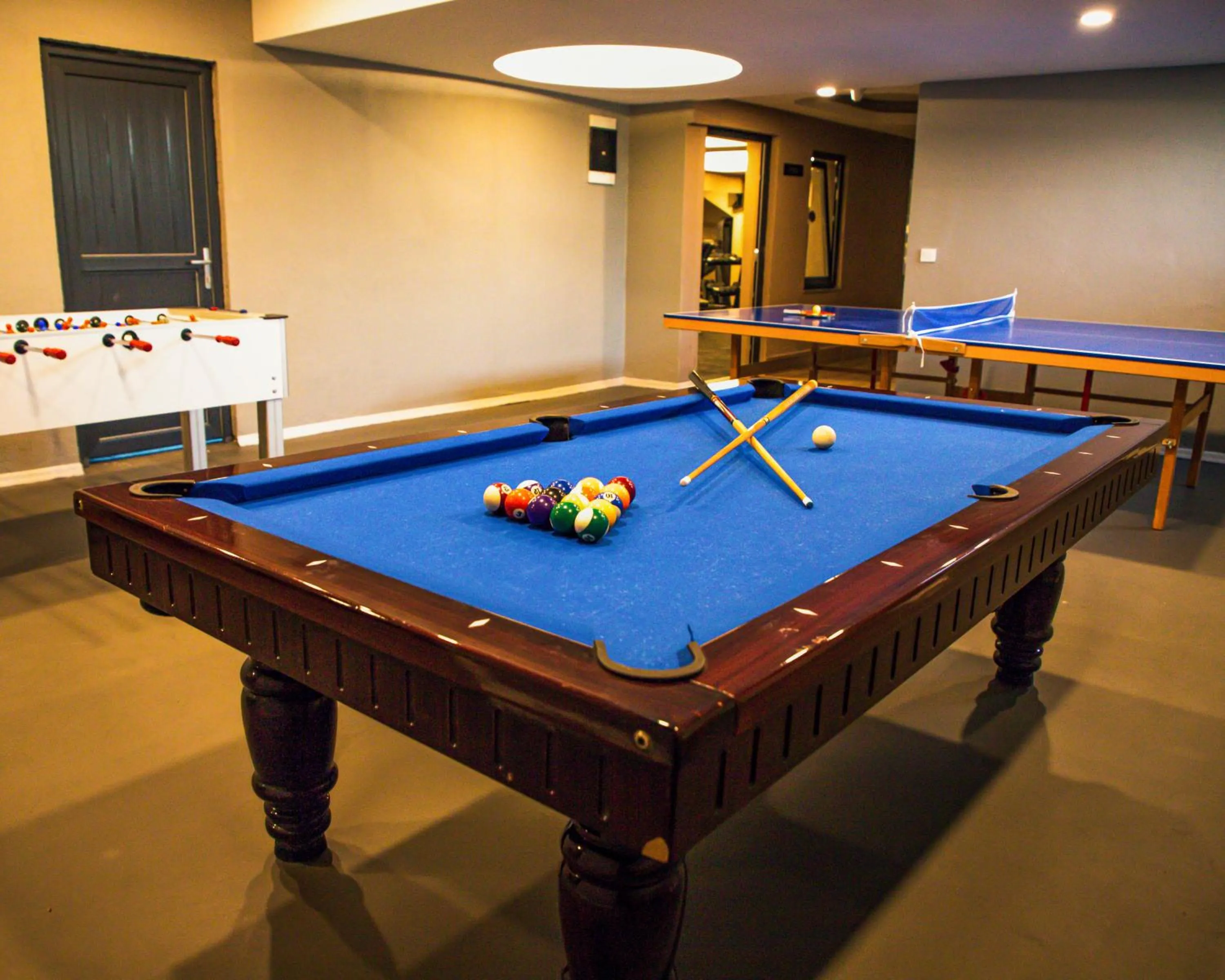 Billiard in Side Amour Hotel