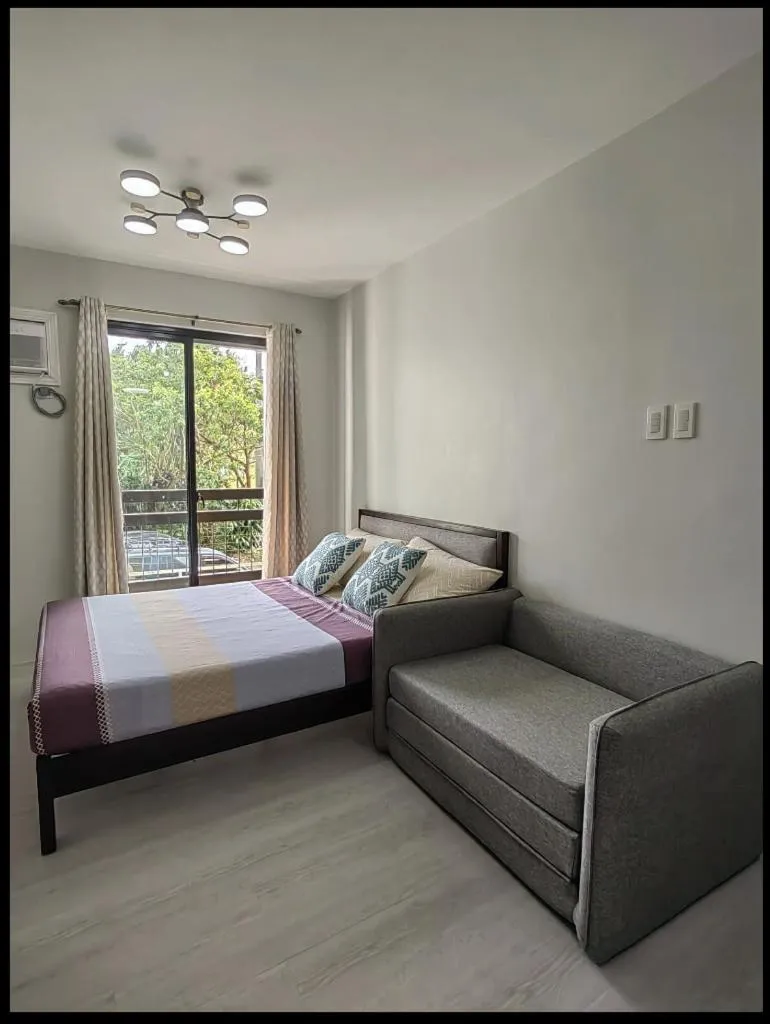 Bed in Summer10th Pinesuites Scandi Minimalist Deluxe