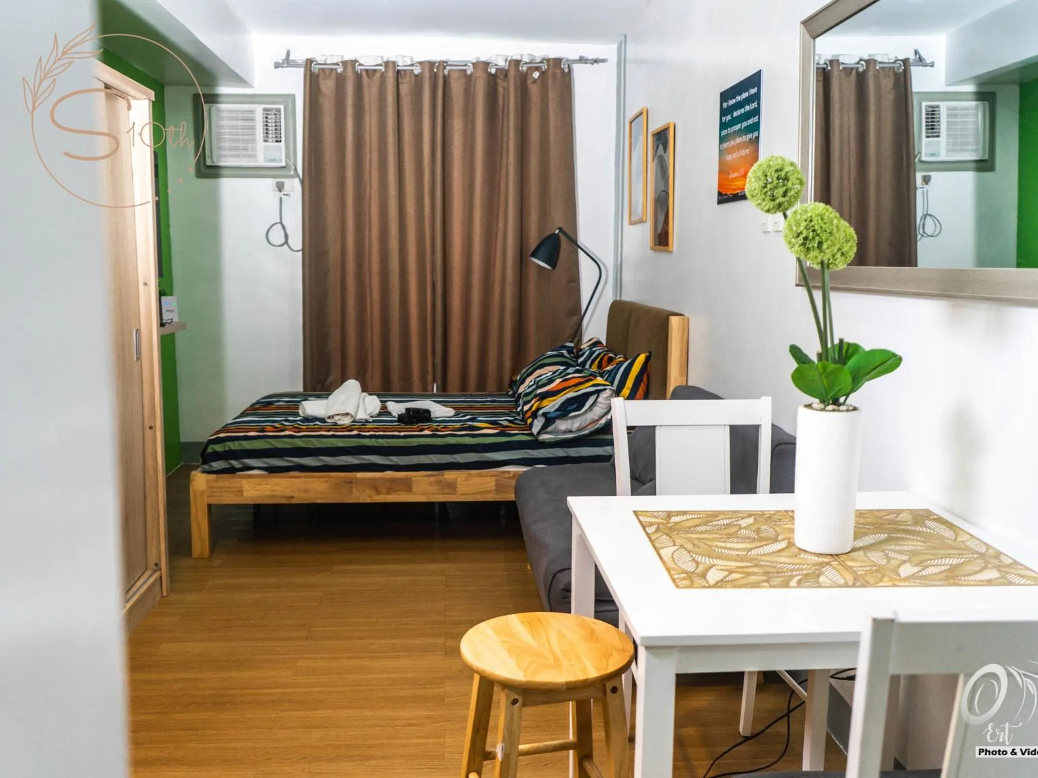 Bed in Summer10th Pinesuites Scandi Minimalist Deluxe