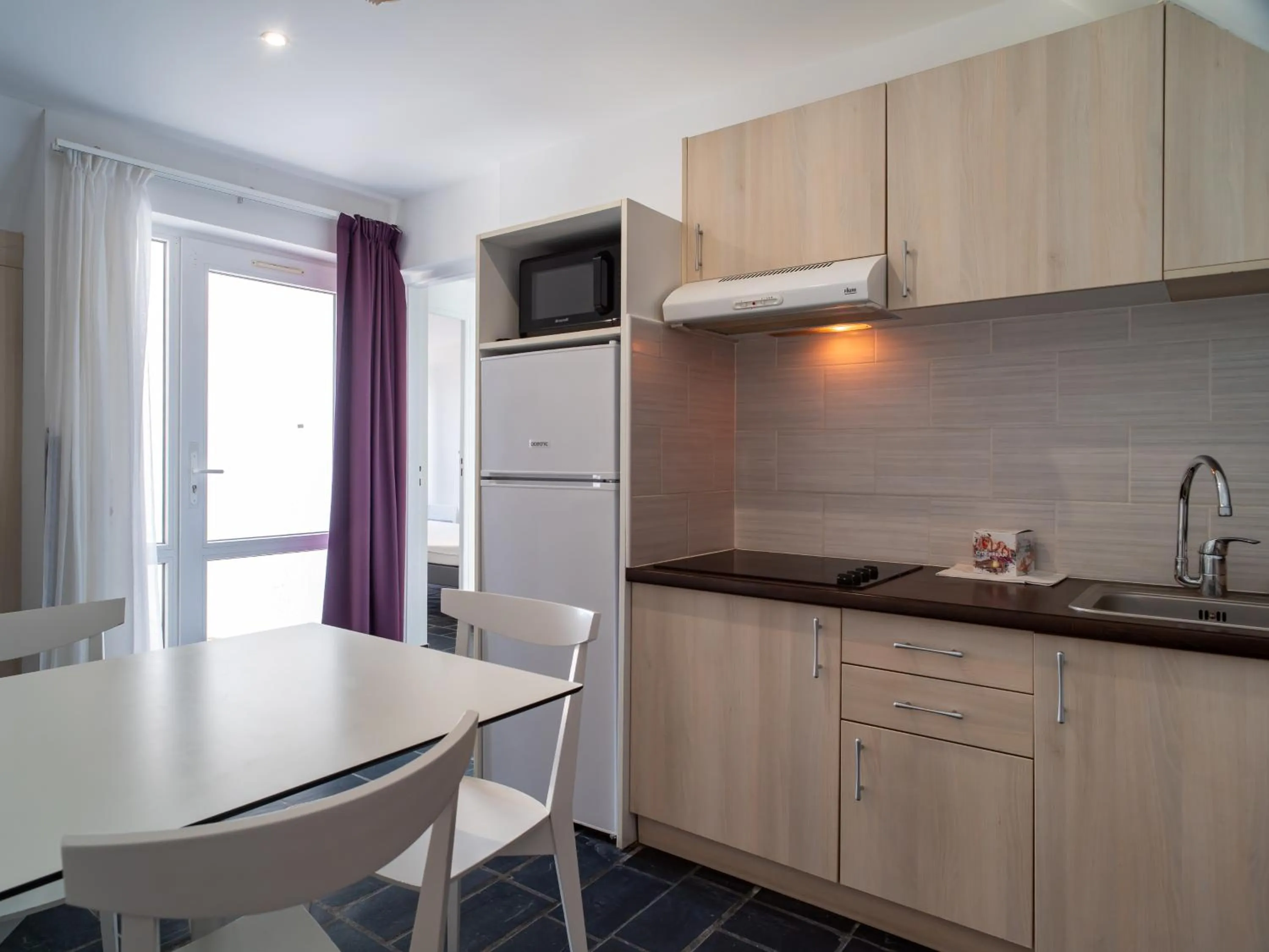 Dining area in Vacancéole - Sud Océan