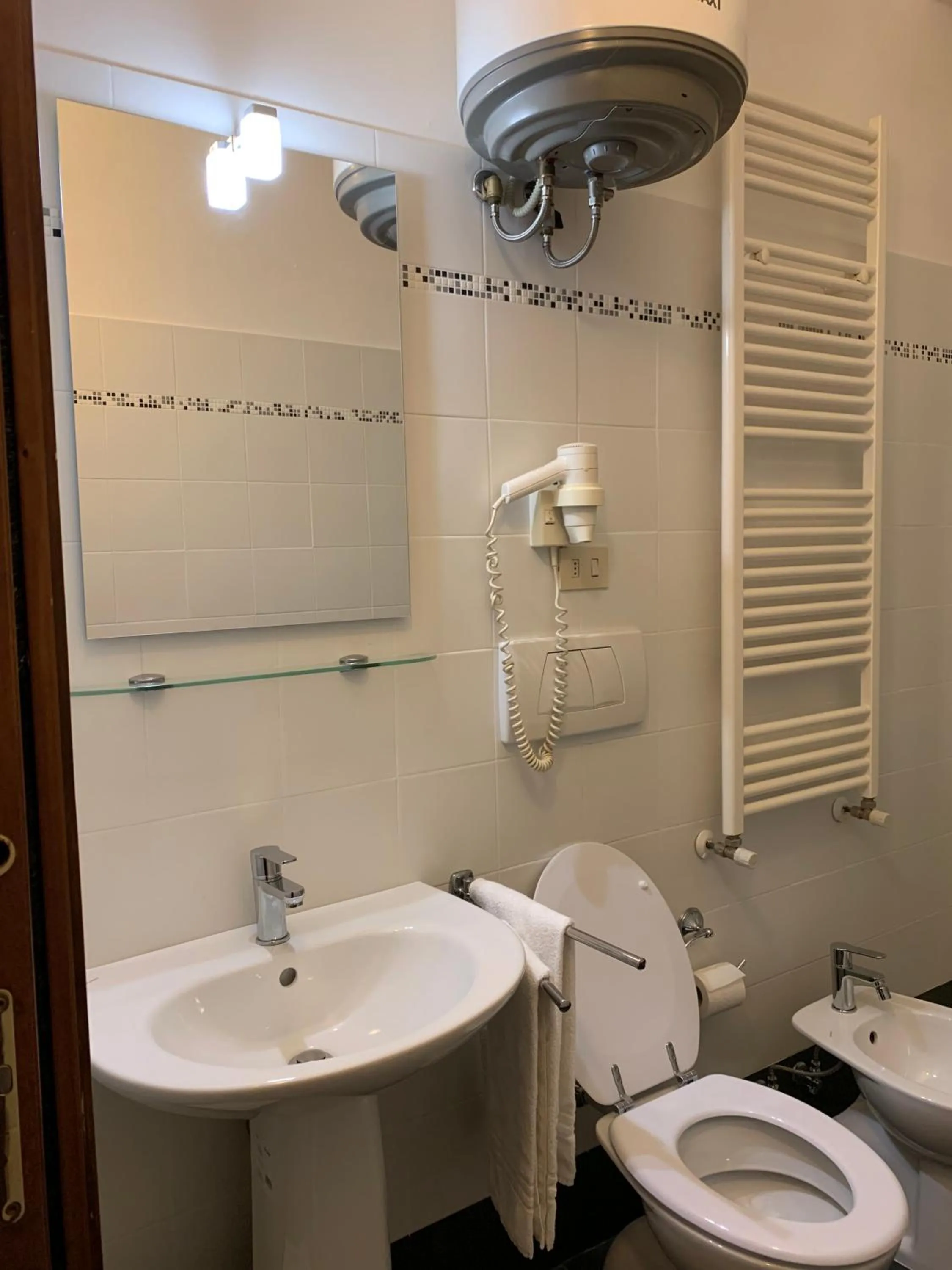 Bathroom in Random Studio at our choice located in Palazzo Rosselli 55