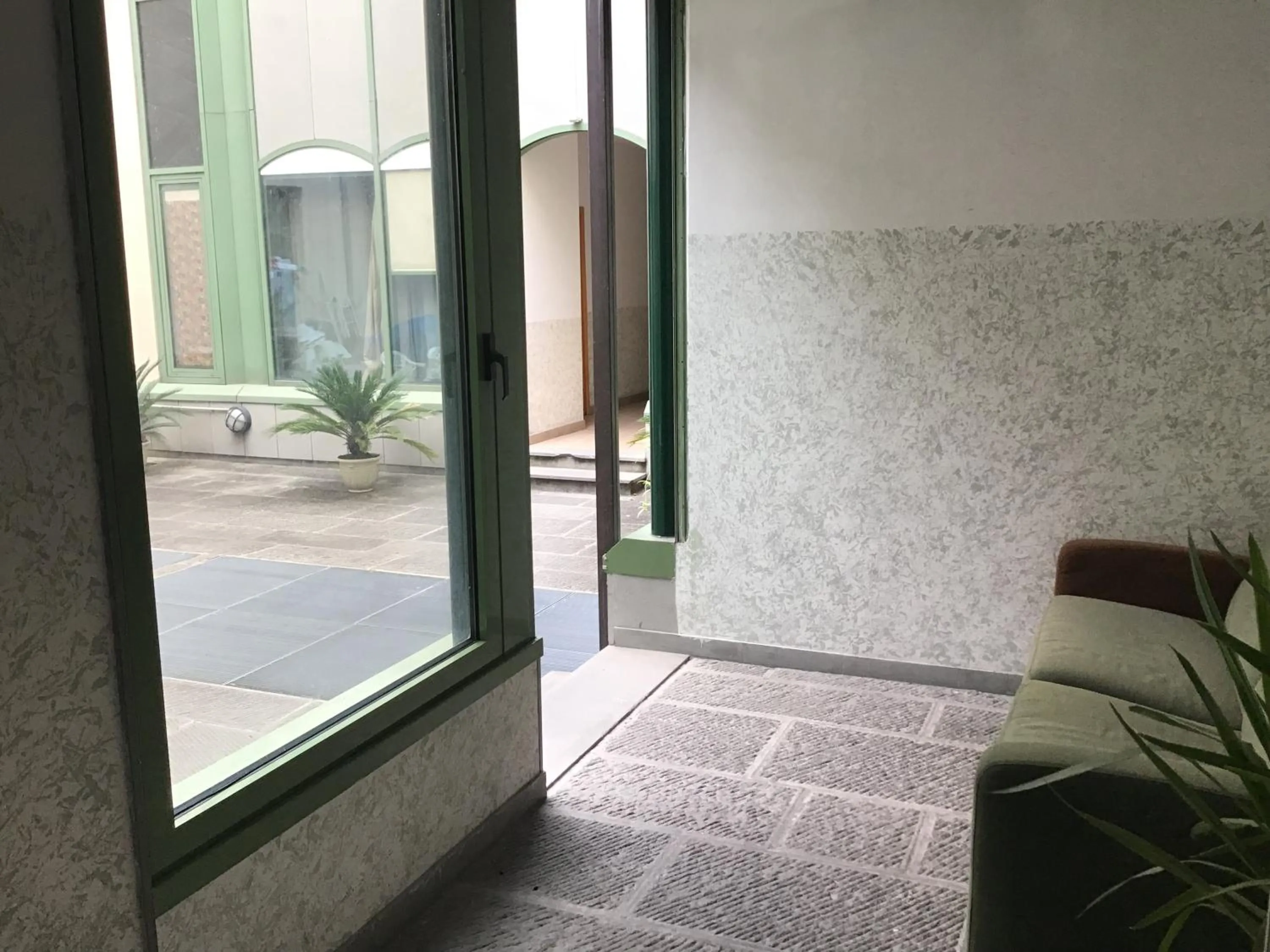 Bathroom in Random Studio at our choice located in Palazzo Rosselli 55