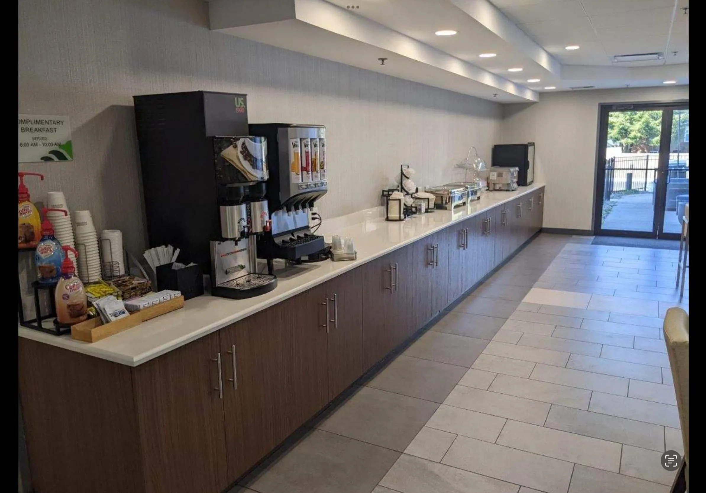 Breakfast in Wingate by Wyndham Parkersburg-Vienna