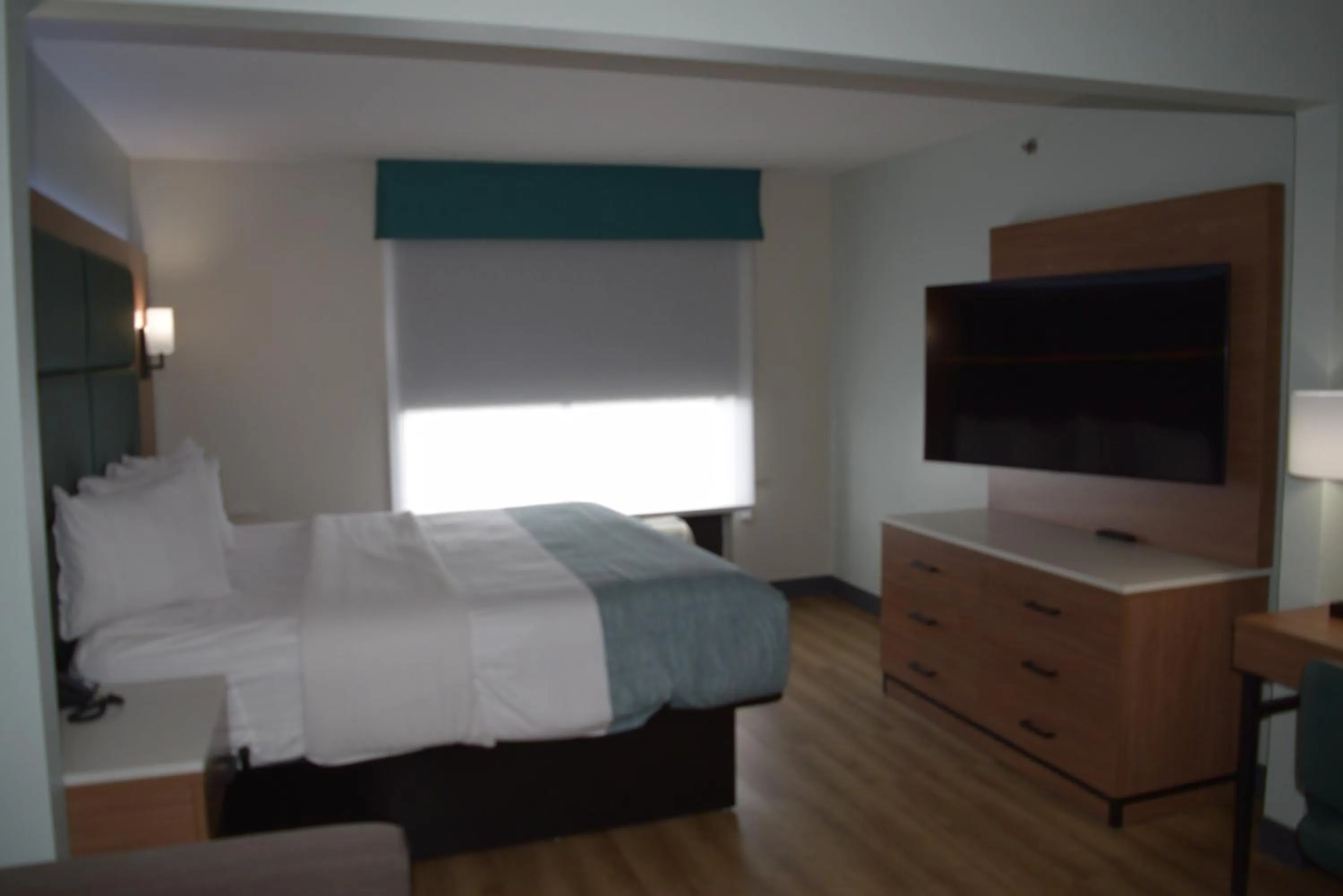 Bed in Wingate by Wyndham Parkersburg-Vienna