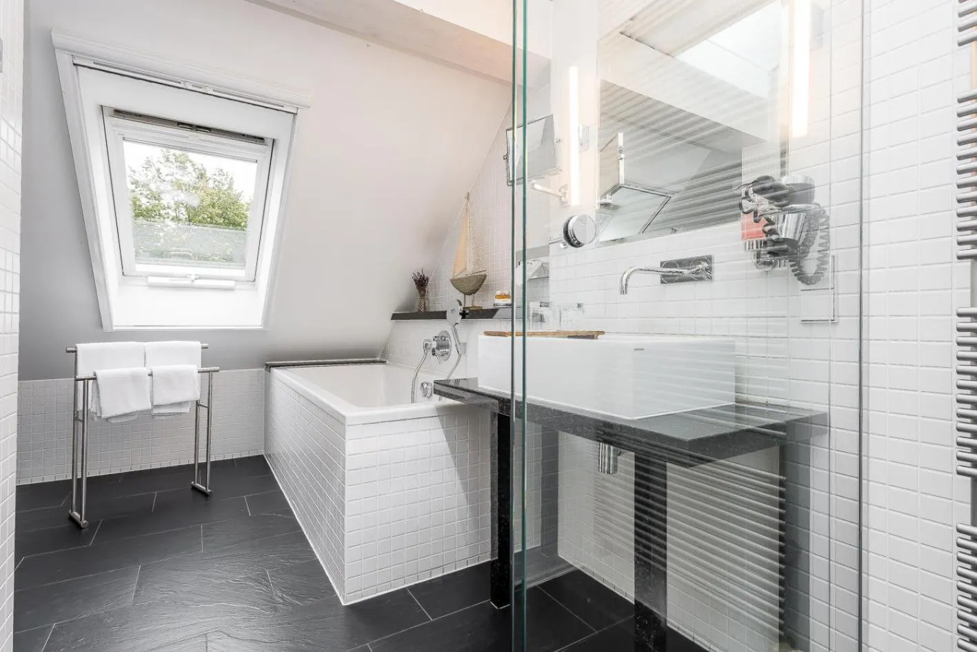 Bathroom in Hotel Zur Linde Dein Self Check In