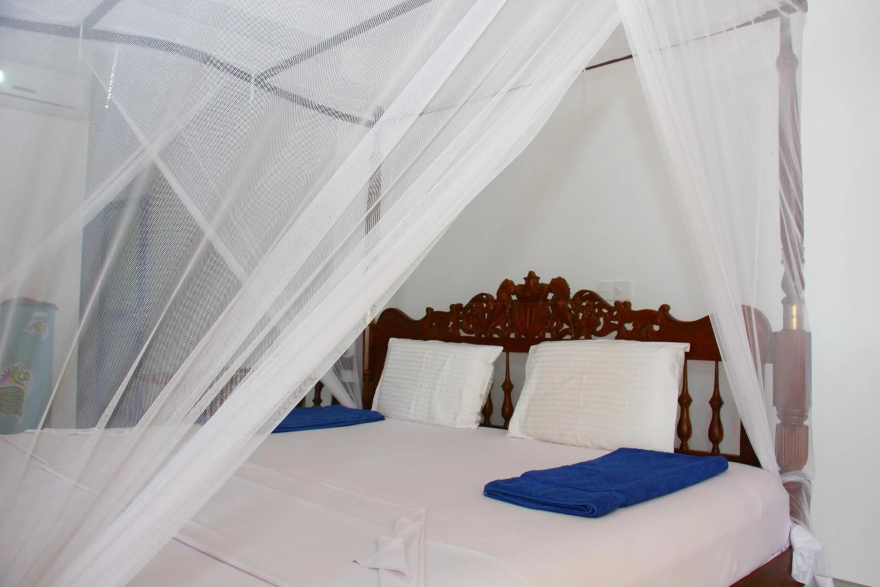 Bedroom, Bed in Paradise Beach Resort & Diving school