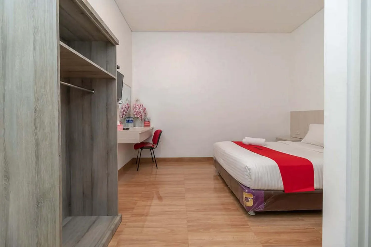 Bedroom, Bed in RedDoorz near Exit Tol Kotabaru ITERA Lampung