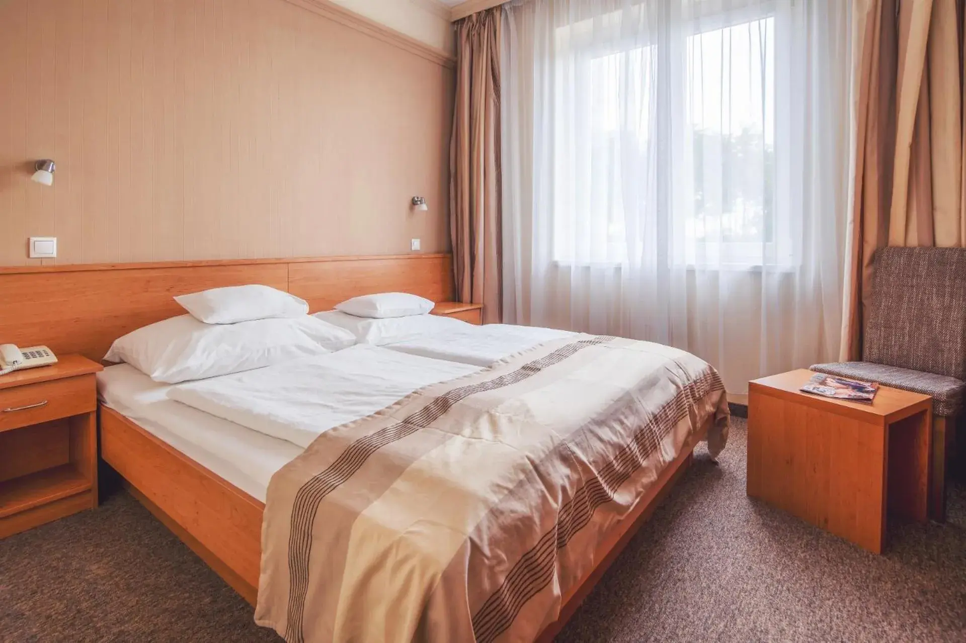 Budget Double or Twin Room - single occupancy in Granada Conference, Wellness and Sport Hotel Budget Double or Twin Room - single occupancy in Granada Conference, Wellness and Sport Hotel