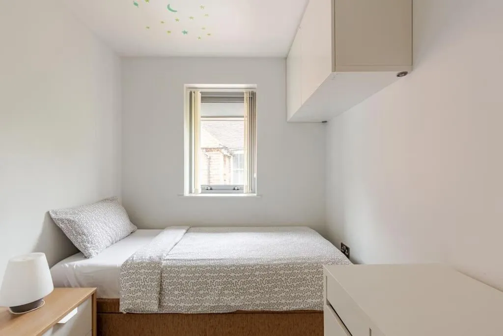 Bedroom, Bed in Modern City Centre House with Free Parking