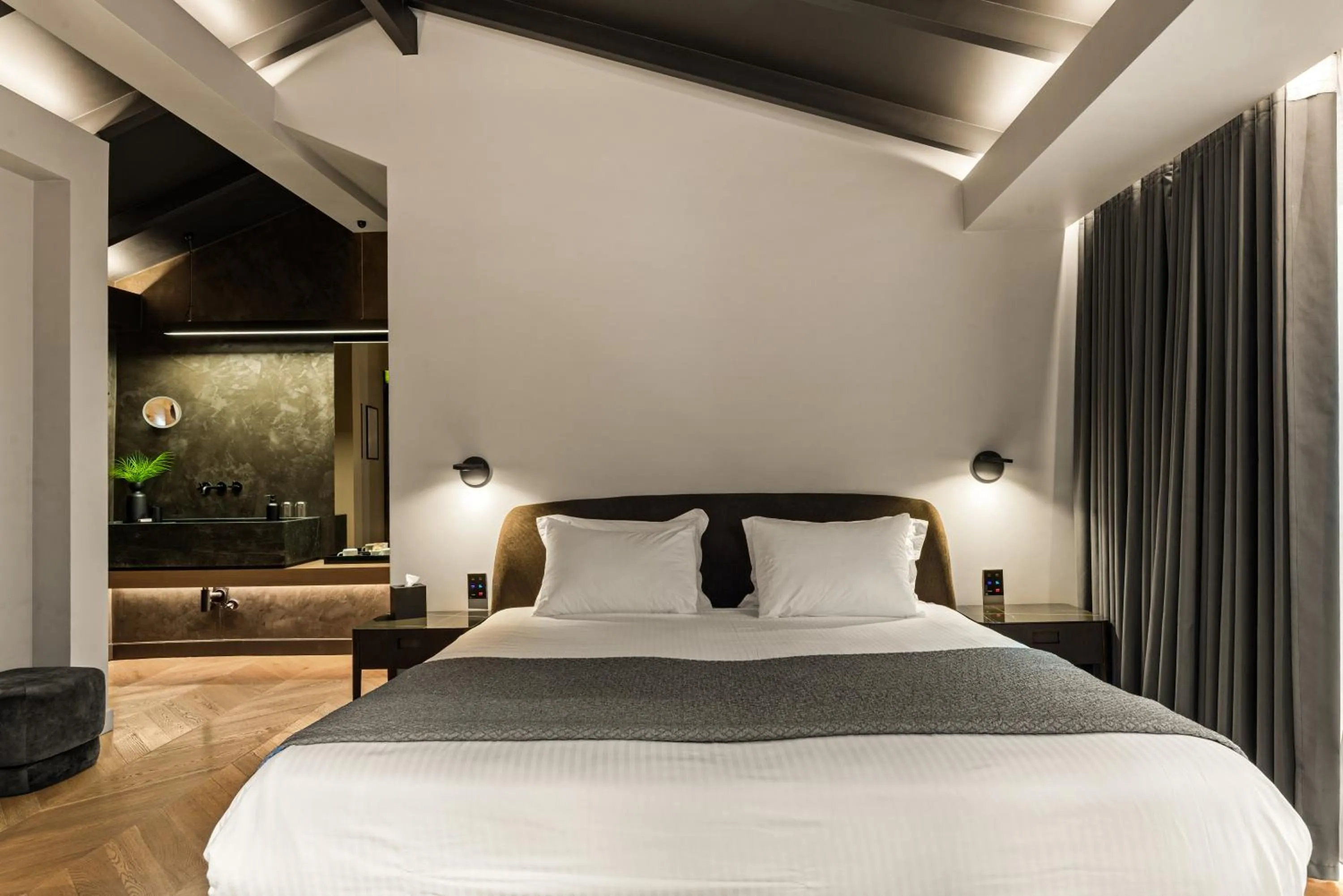 Bed in Athens Dom Hotel