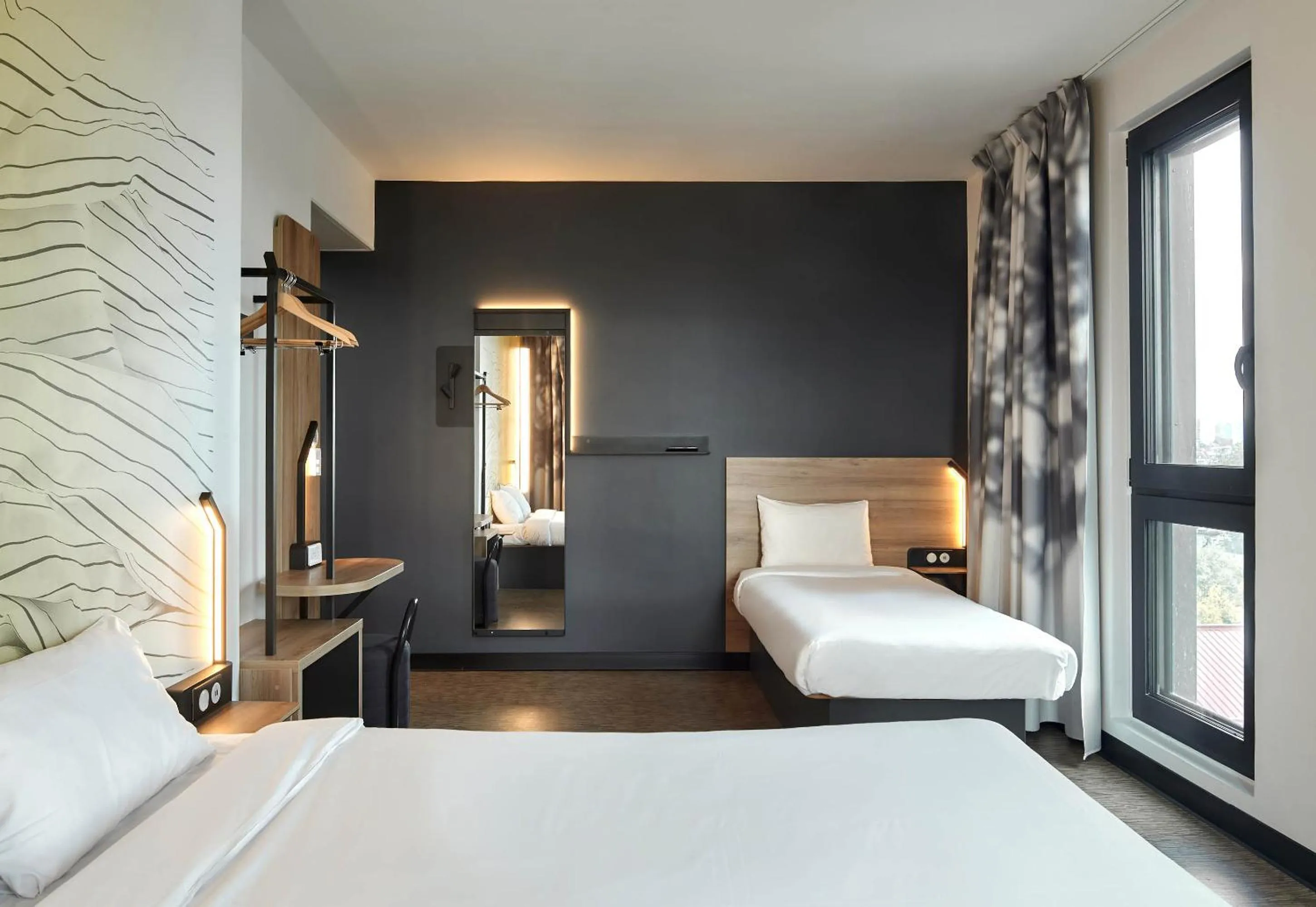 Bedroom, Bed in B&B HOTEL Argenteuil