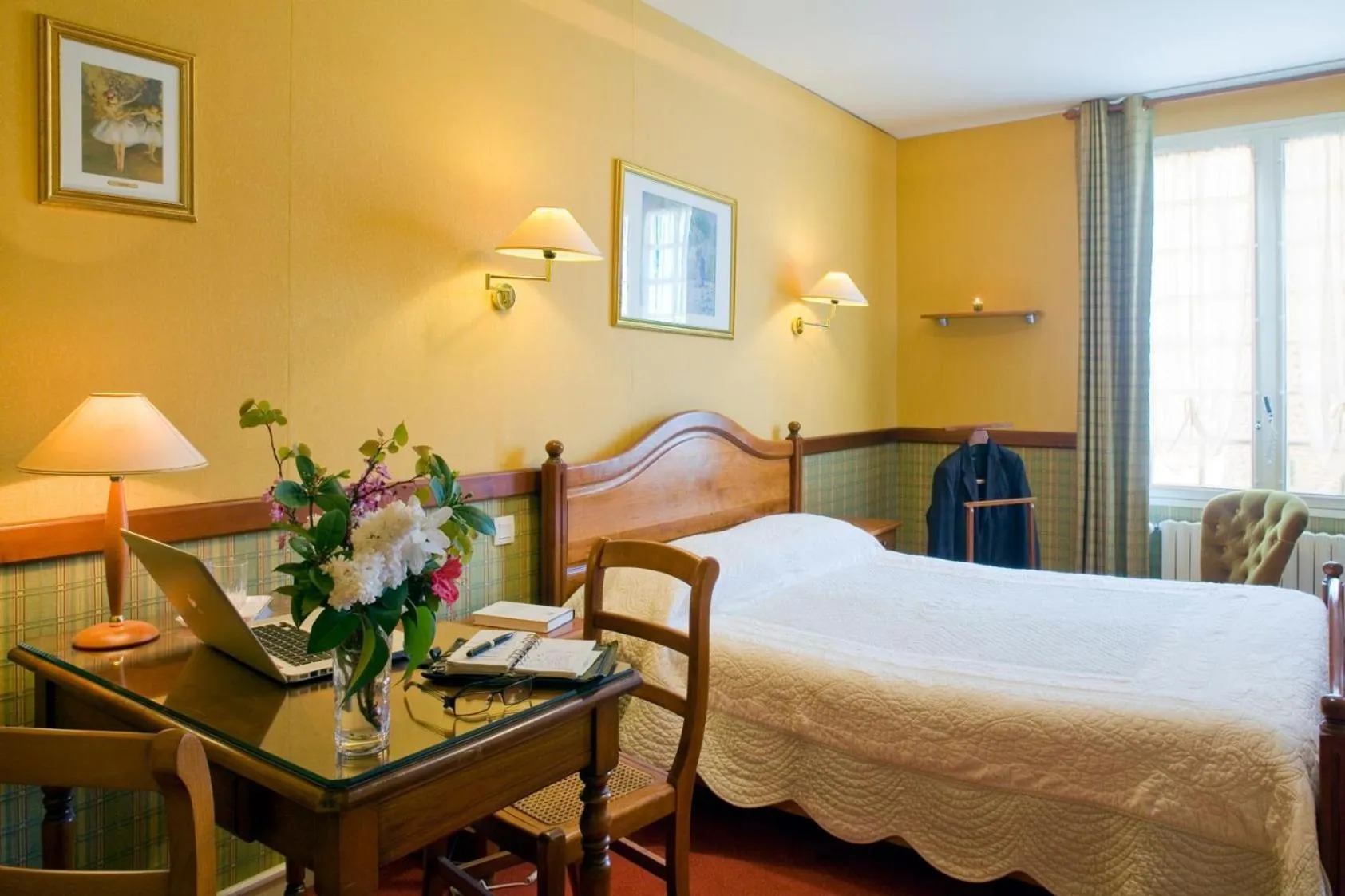 Photo of the whole room in Au Relais du Porhoet