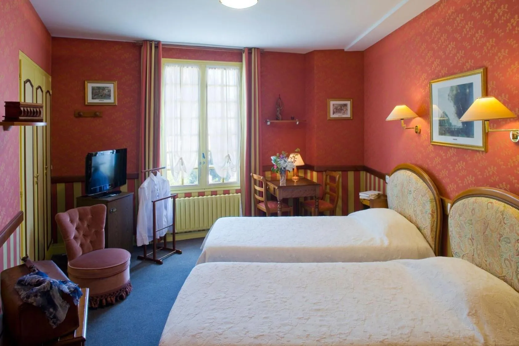 Photo of the whole room in Au Relais du Porhoet