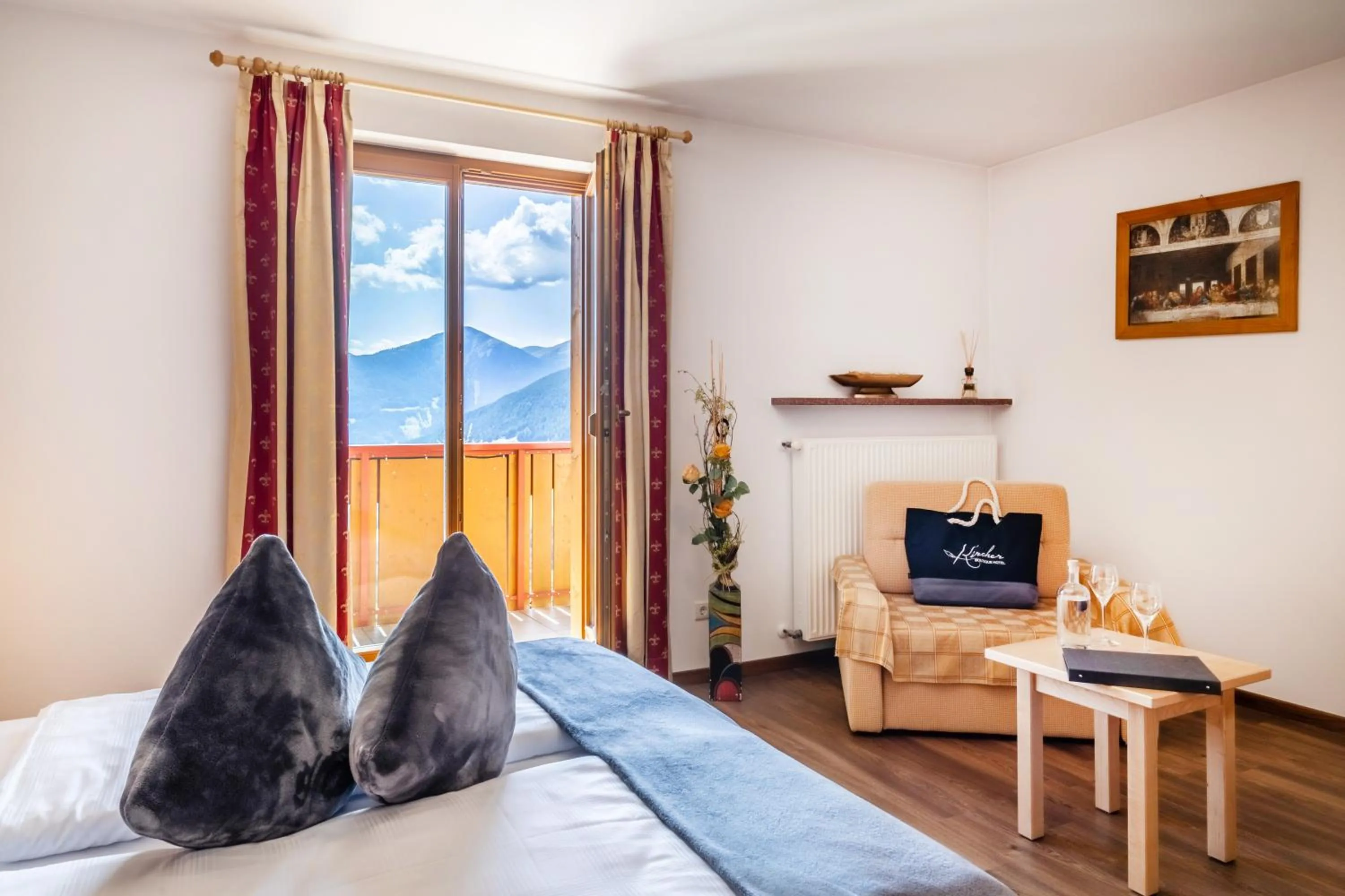 Living room, Bed in Boutique Hotel Kircher