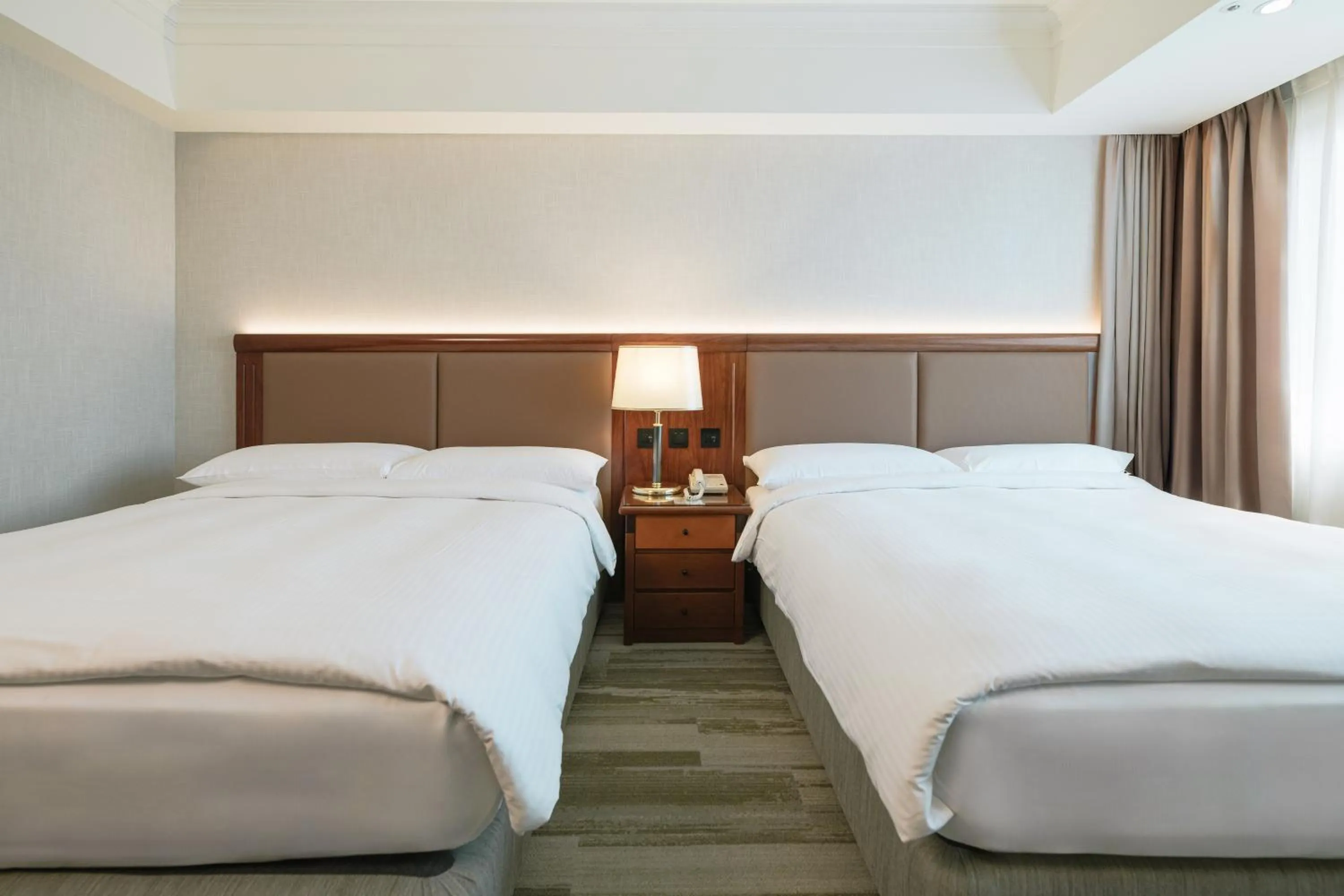 Photo of the whole room, Bed in Evergreen Laurel Hotel - Taichung