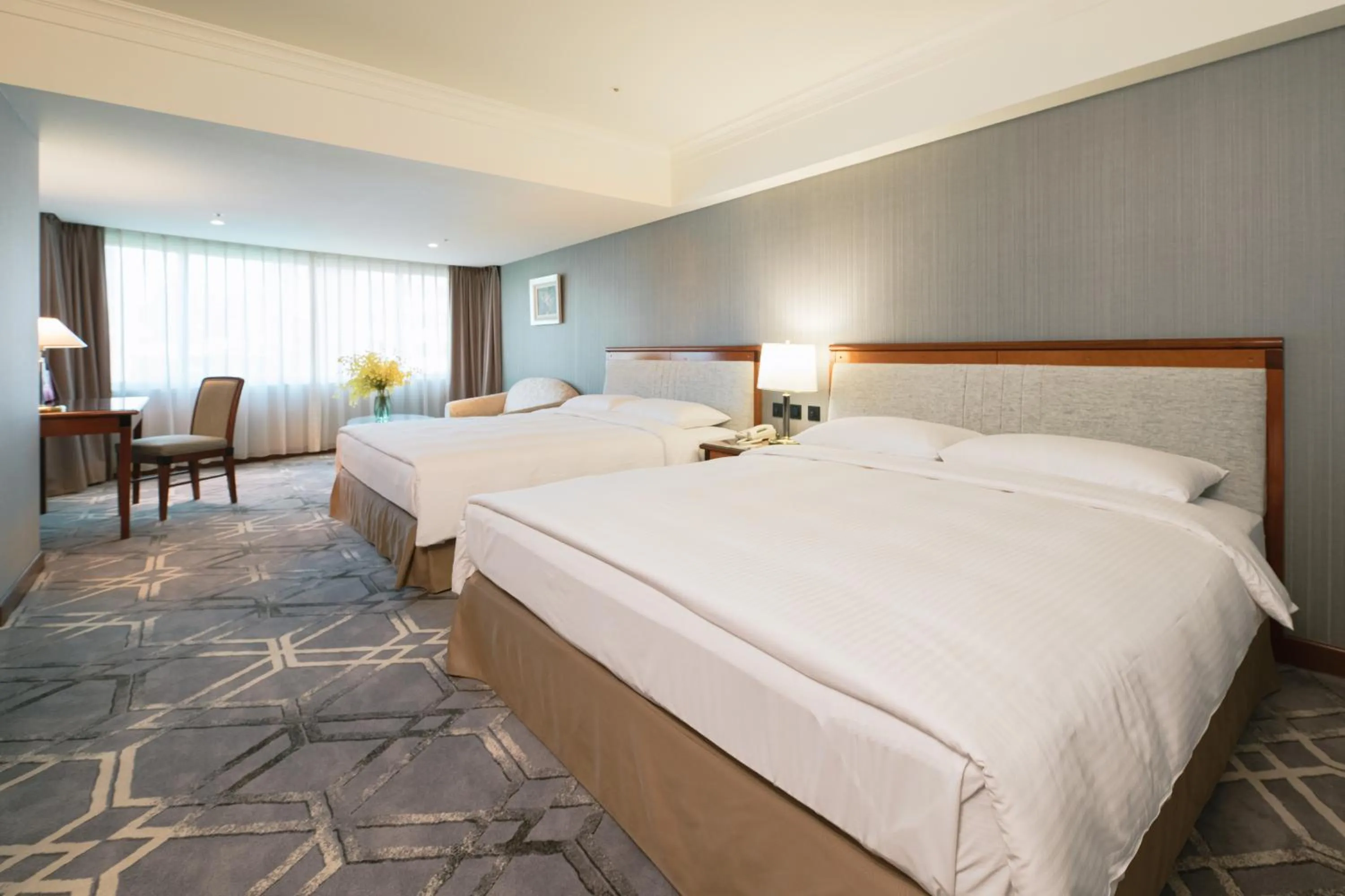 Photo of the whole room, Bed in Evergreen Laurel Hotel - Taichung