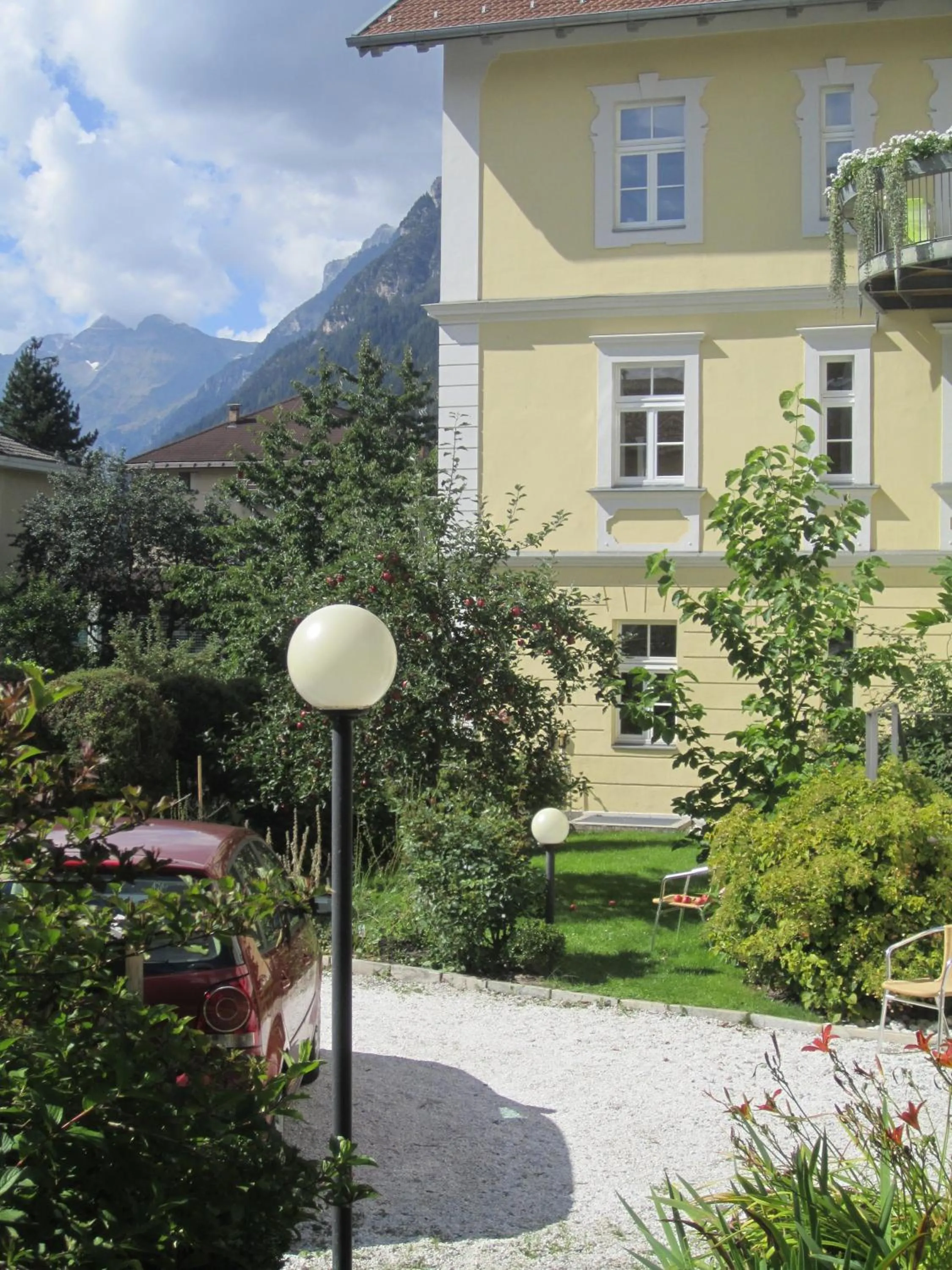 Property building in Residence Zum Theater