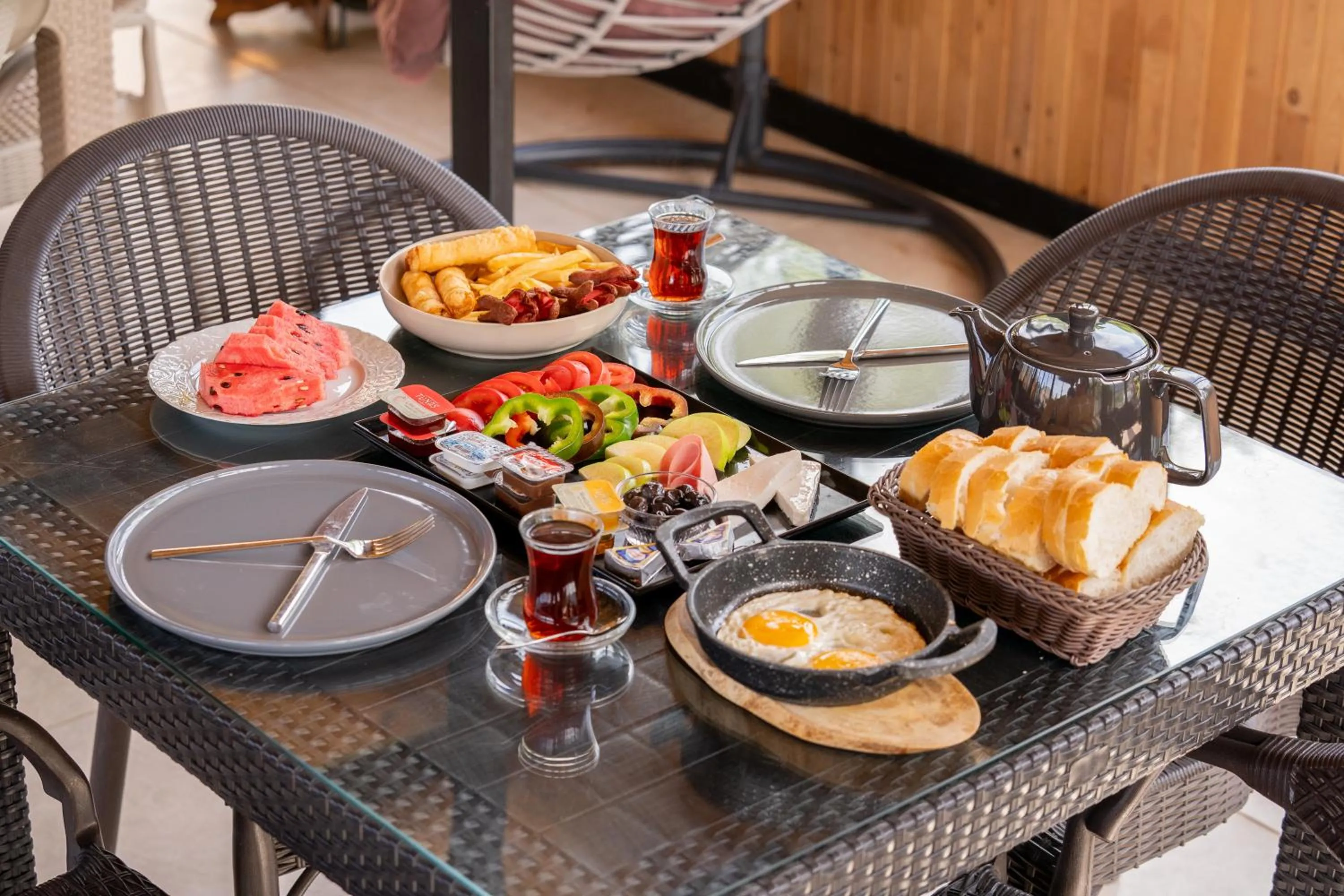 Breakfast in Karaöz Sapphire Bungalows