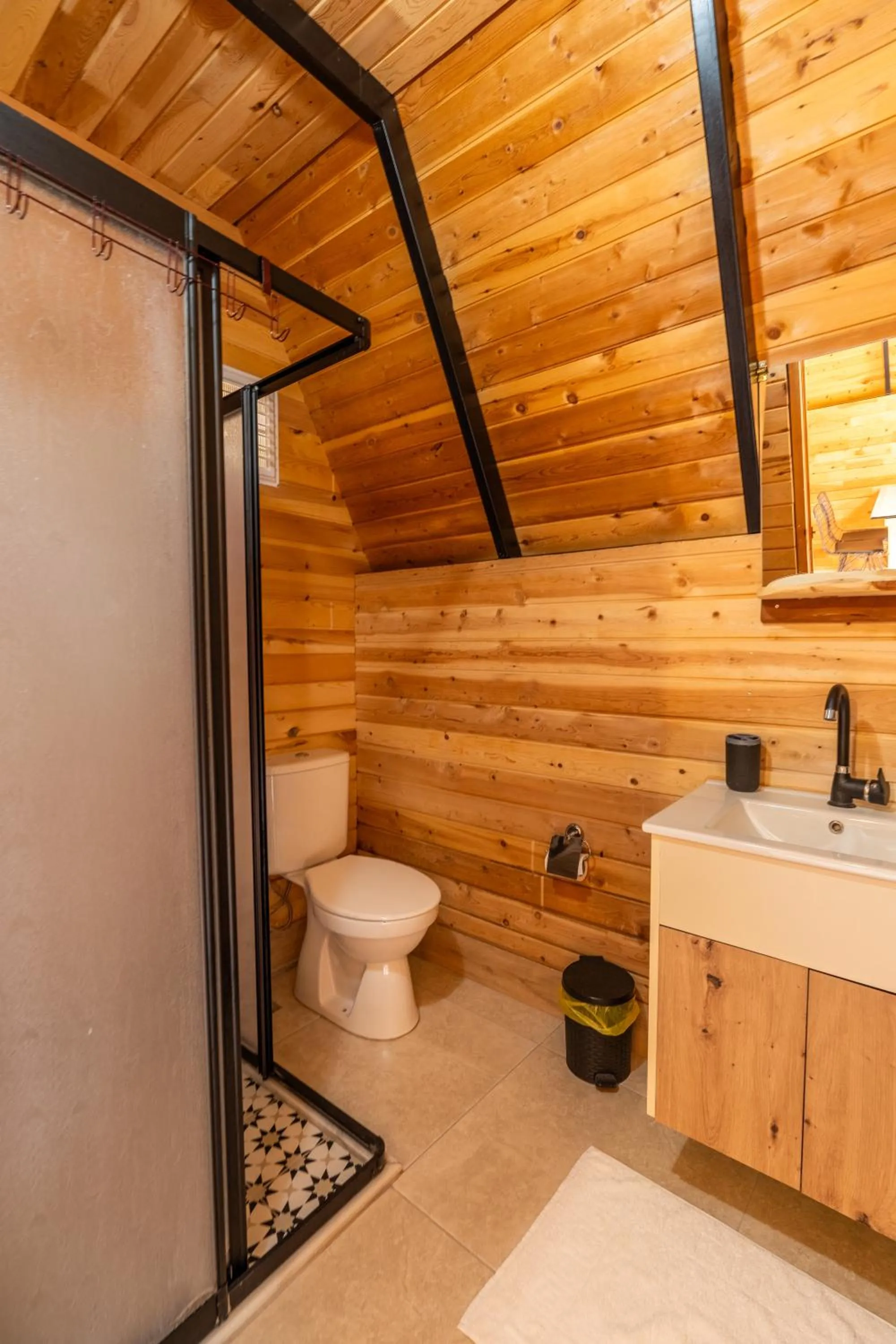 Bathroom in Karaöz Sapphire Bungalows