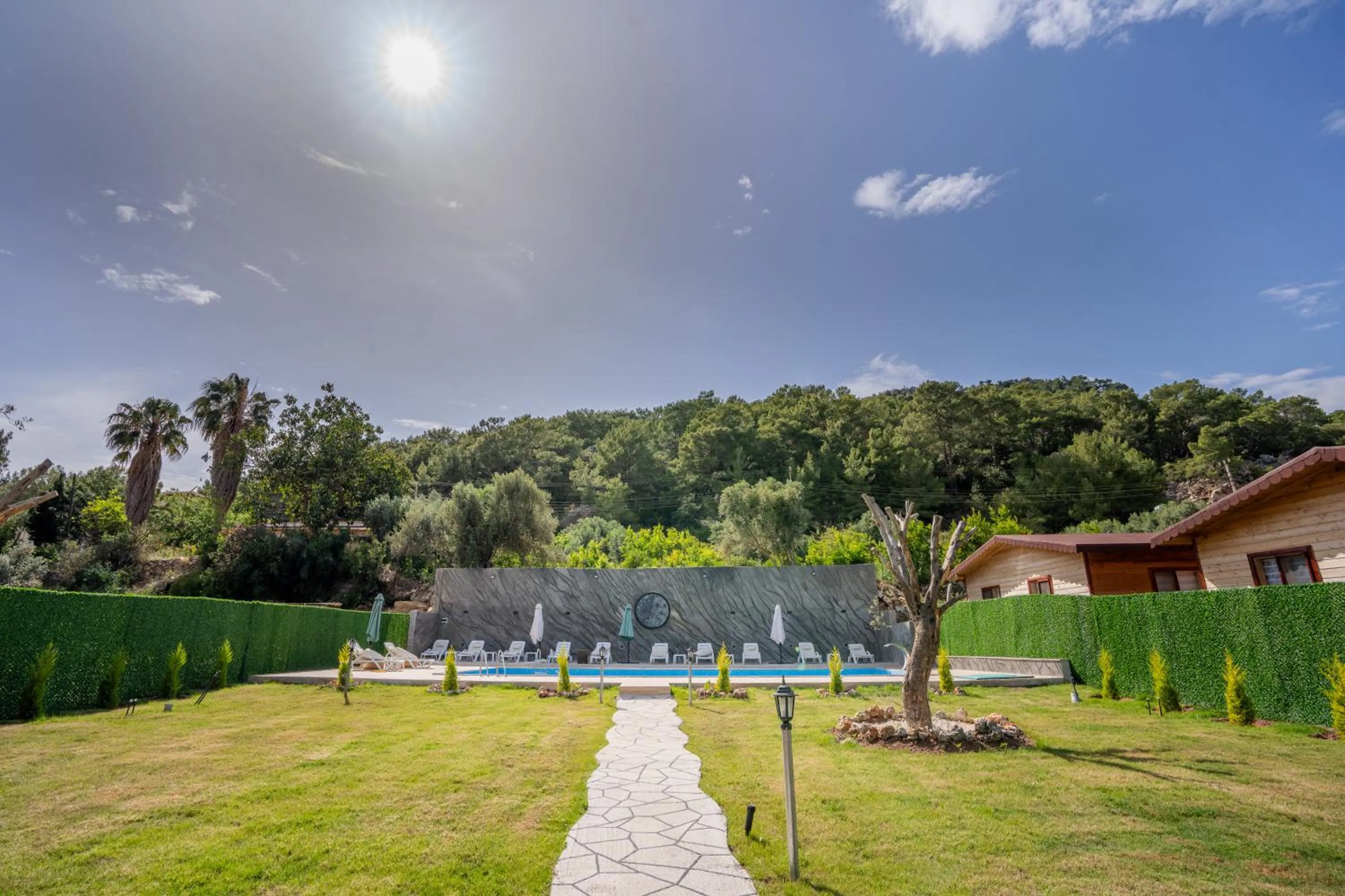 Garden in Karaöz Sapphire Bungalows