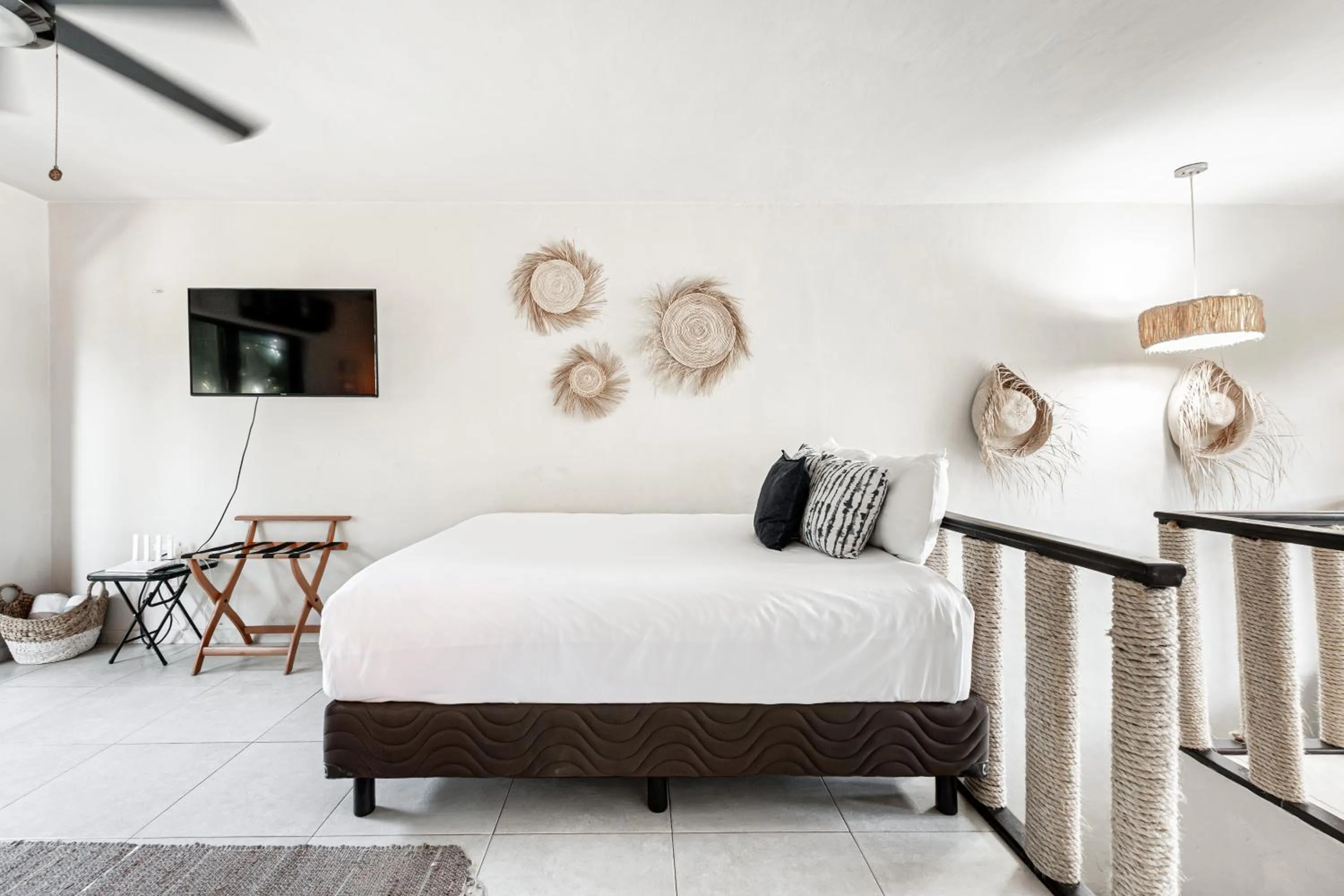 Bed in Sole & Mare by Andiani Travel