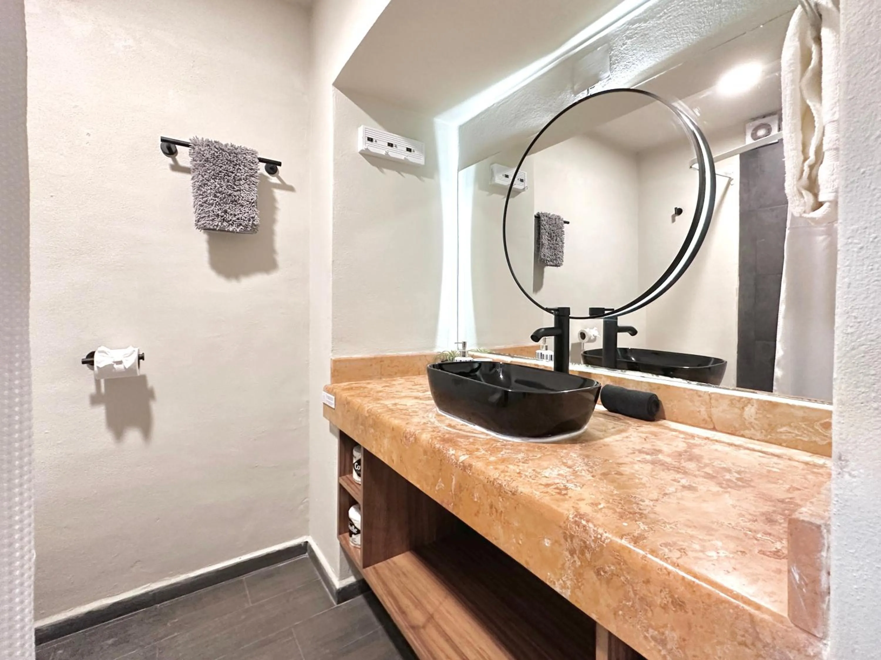 Sole & Mare by Andiani Travel