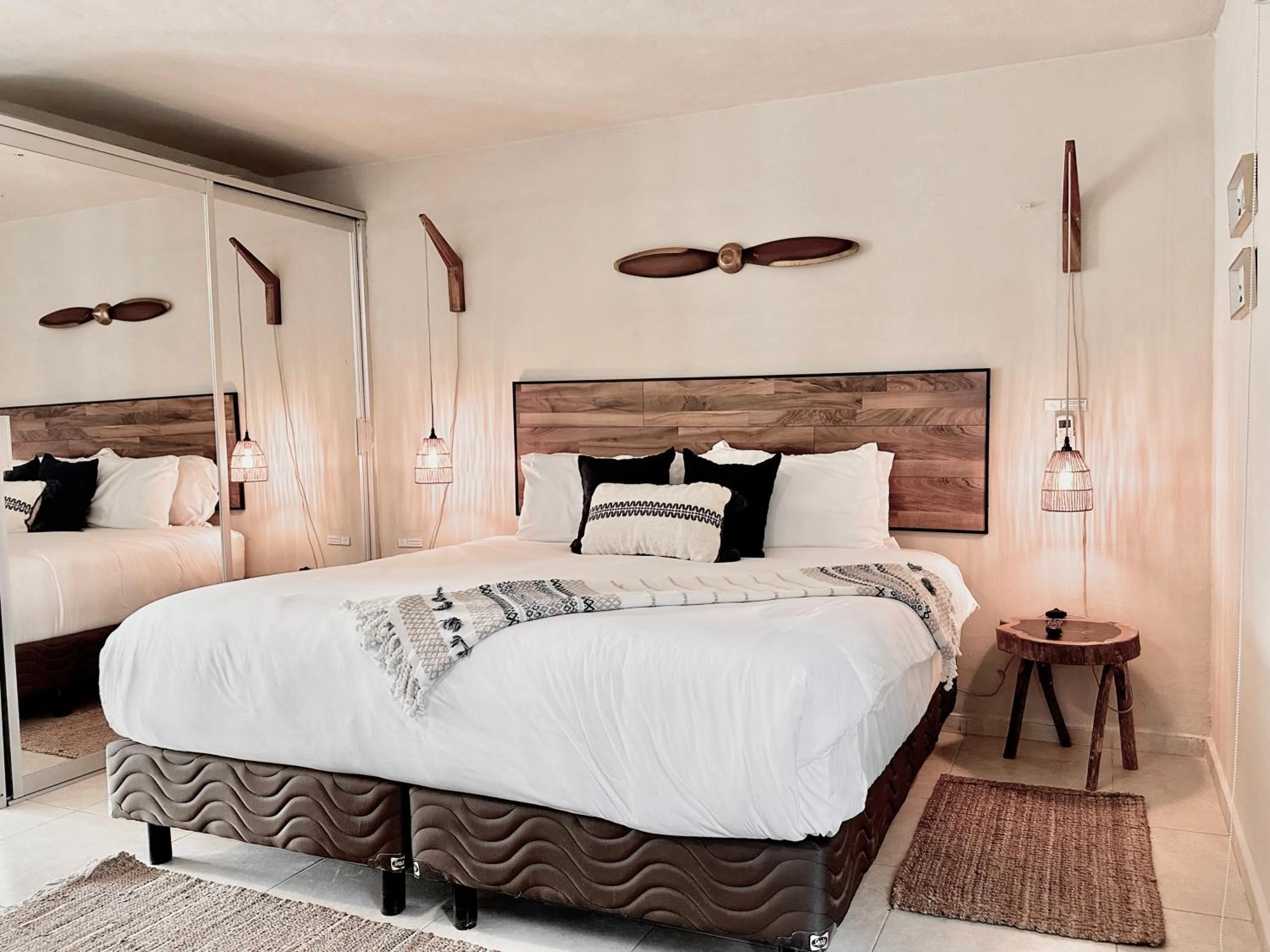 Bed in Sole & Mare by Andiani Travel