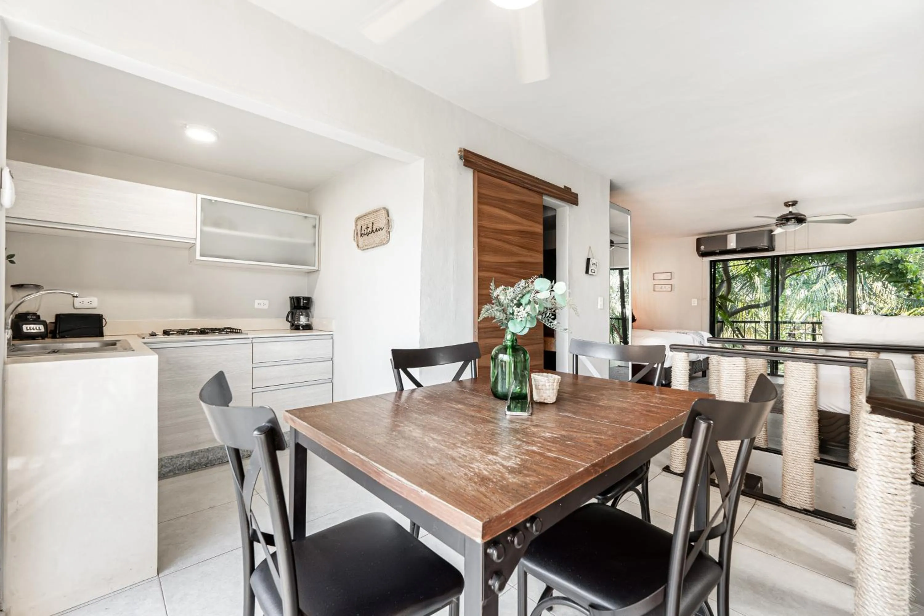 Sole & Mare by Andiani Travel