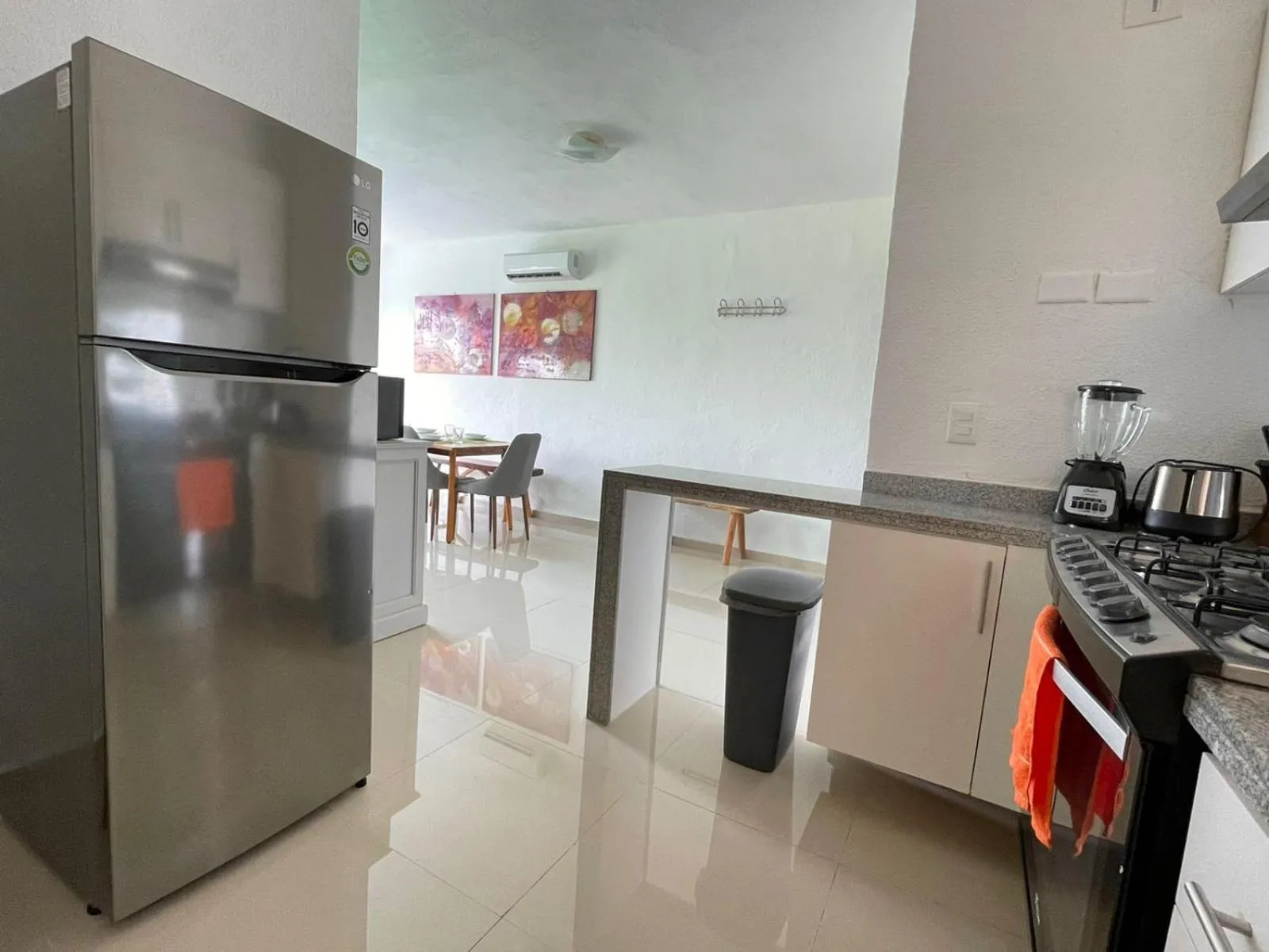 Kitchen or kitchenette in Yikal Suites by Andiani Travel