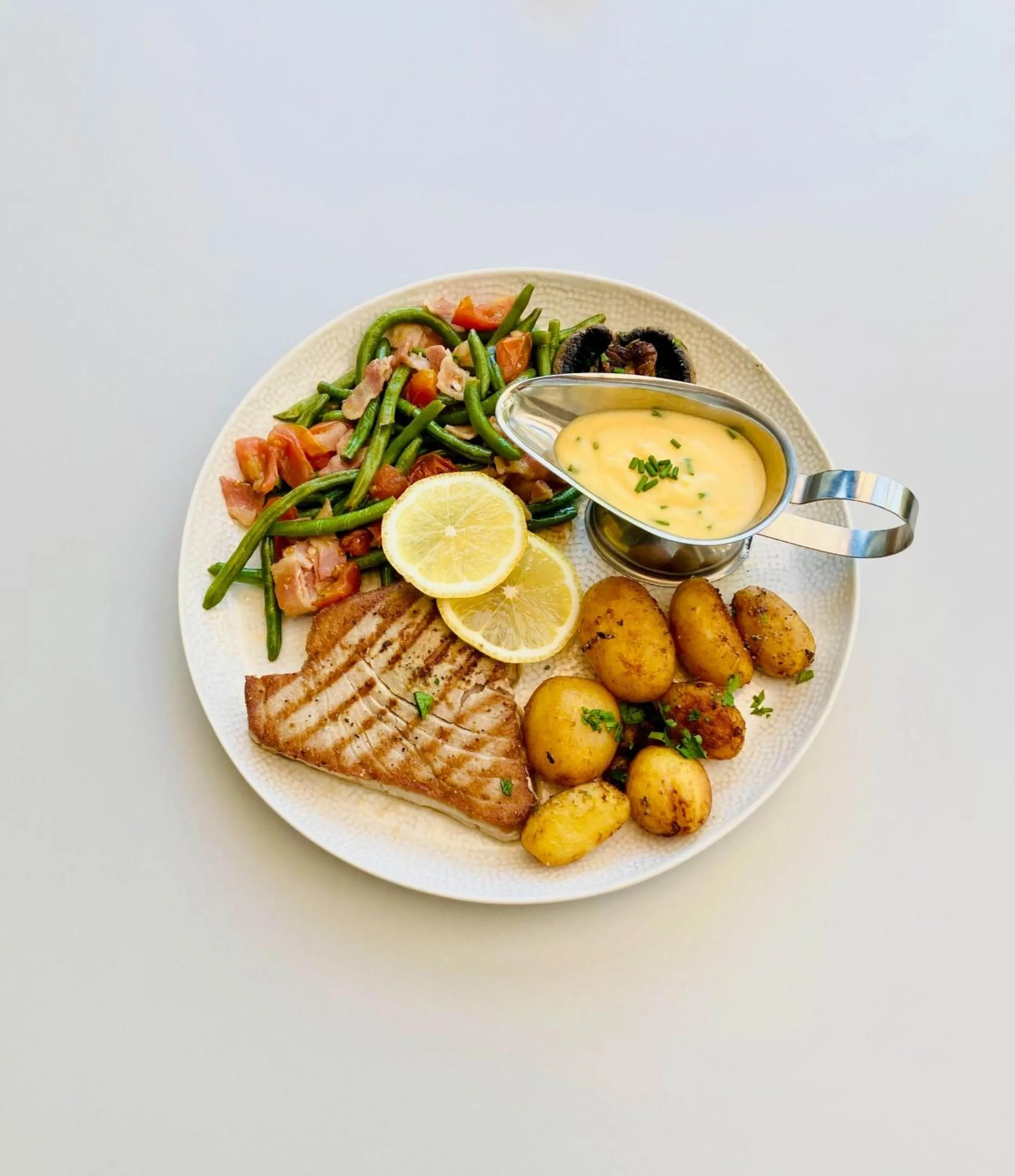 Restaurant/places to eat in Hét Vezér Apartmanhotel