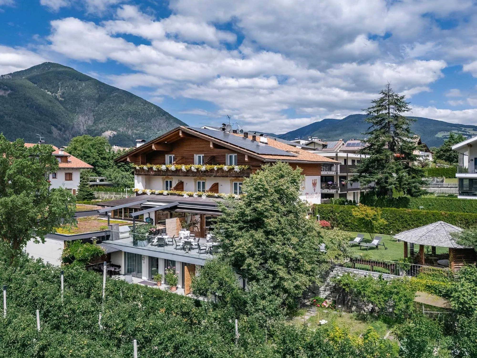 Property building in Tirolerhof - panoramic apartments