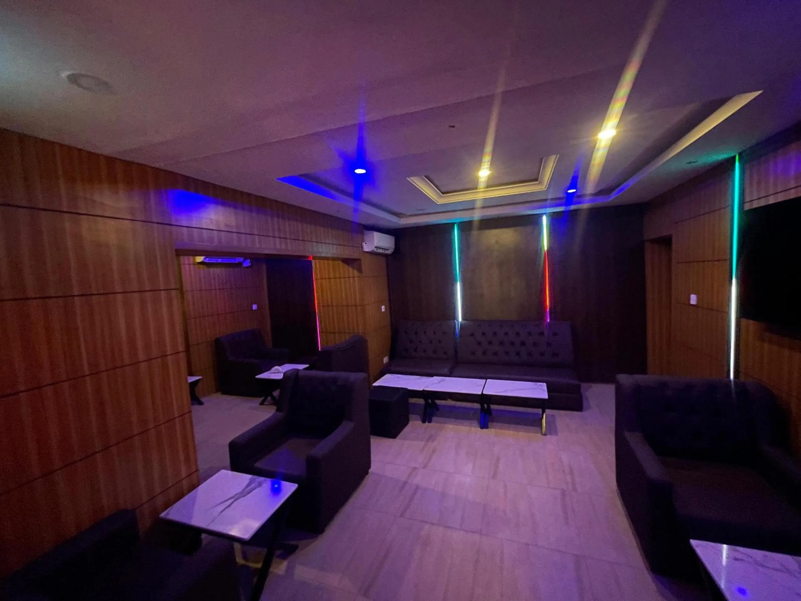 Presken Hotel Alade, Ikeja